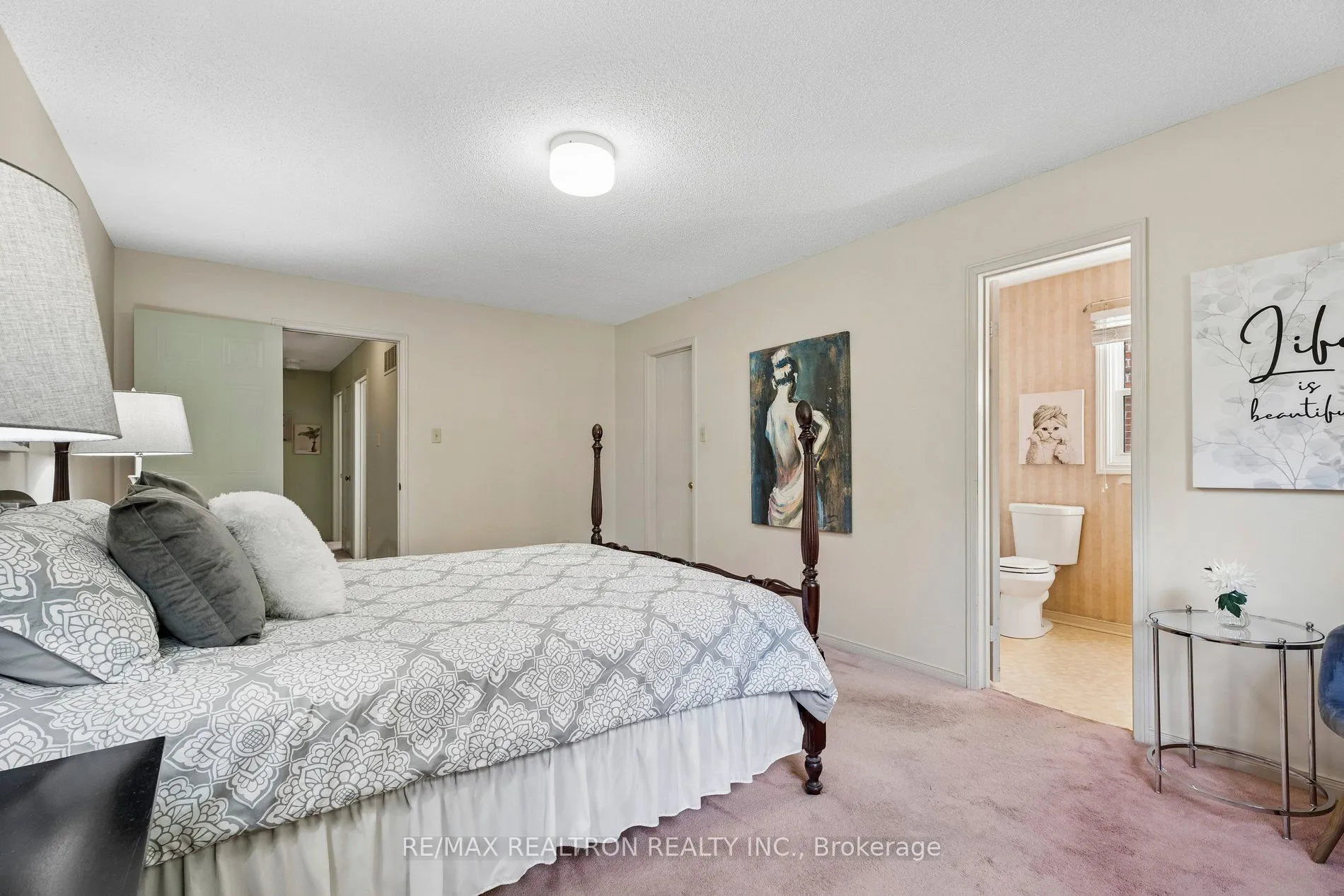 87 Peevers Crescent