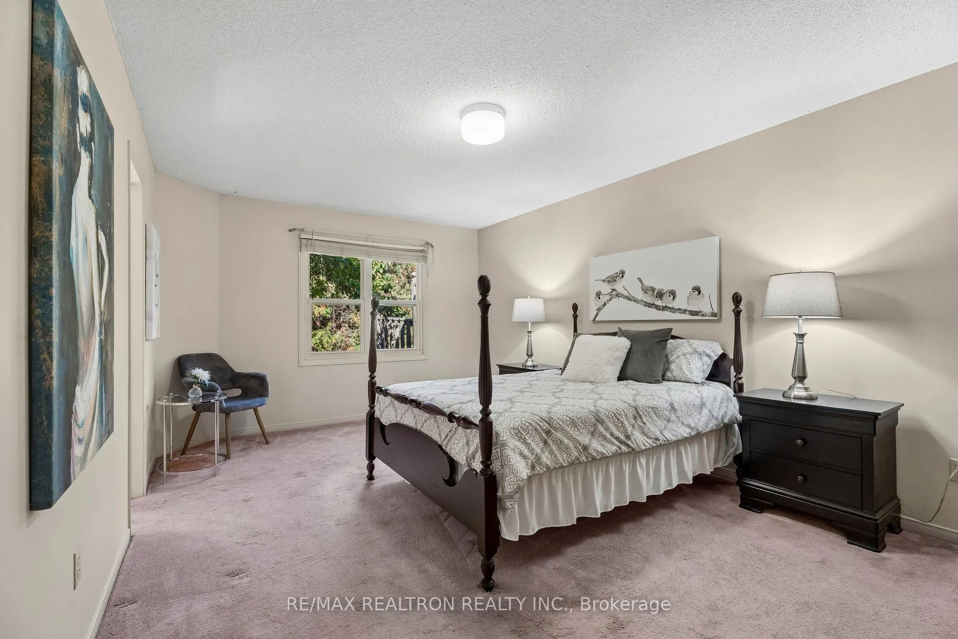 87 Peevers Crescent