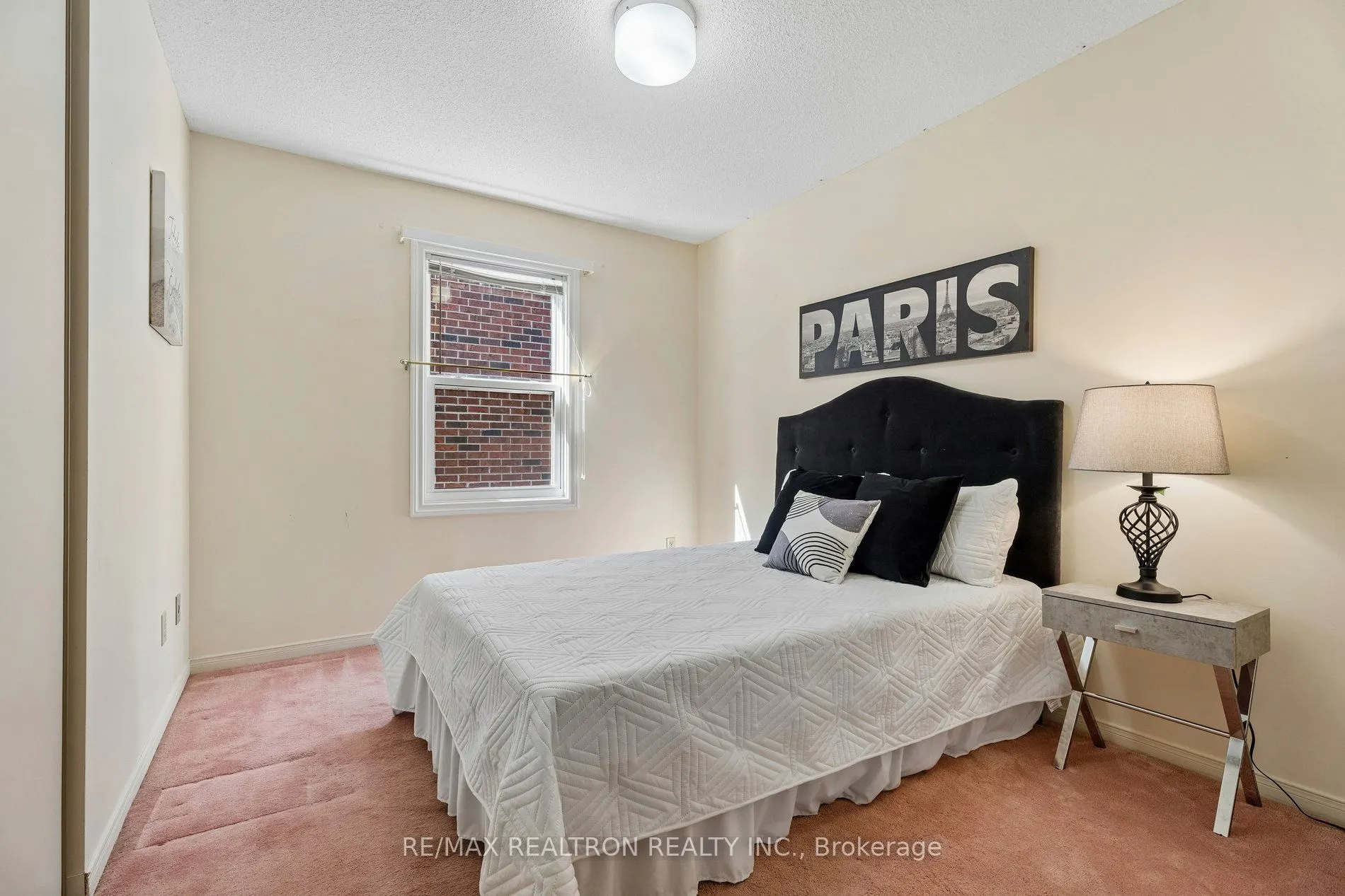 87 Peevers Crescent