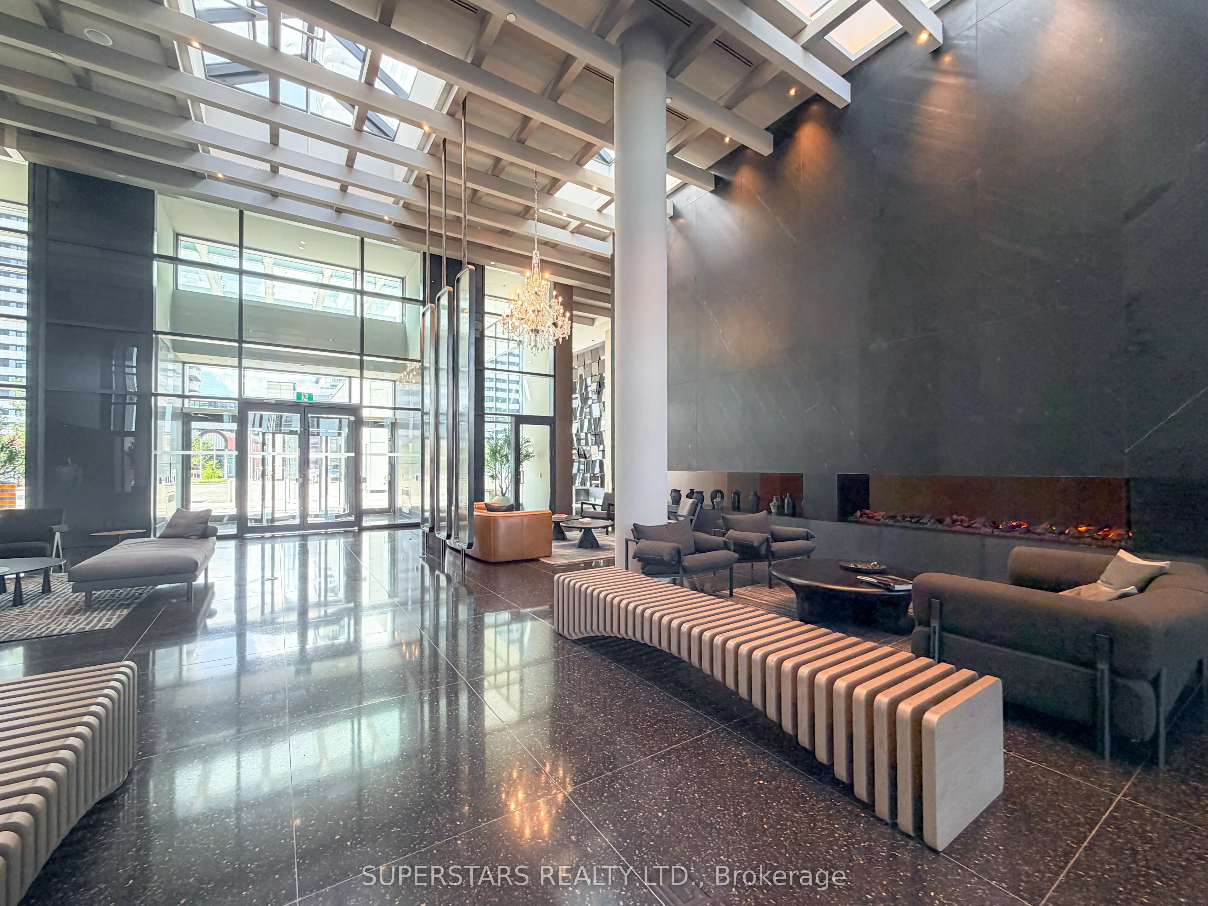 28 Interchange Way #2002