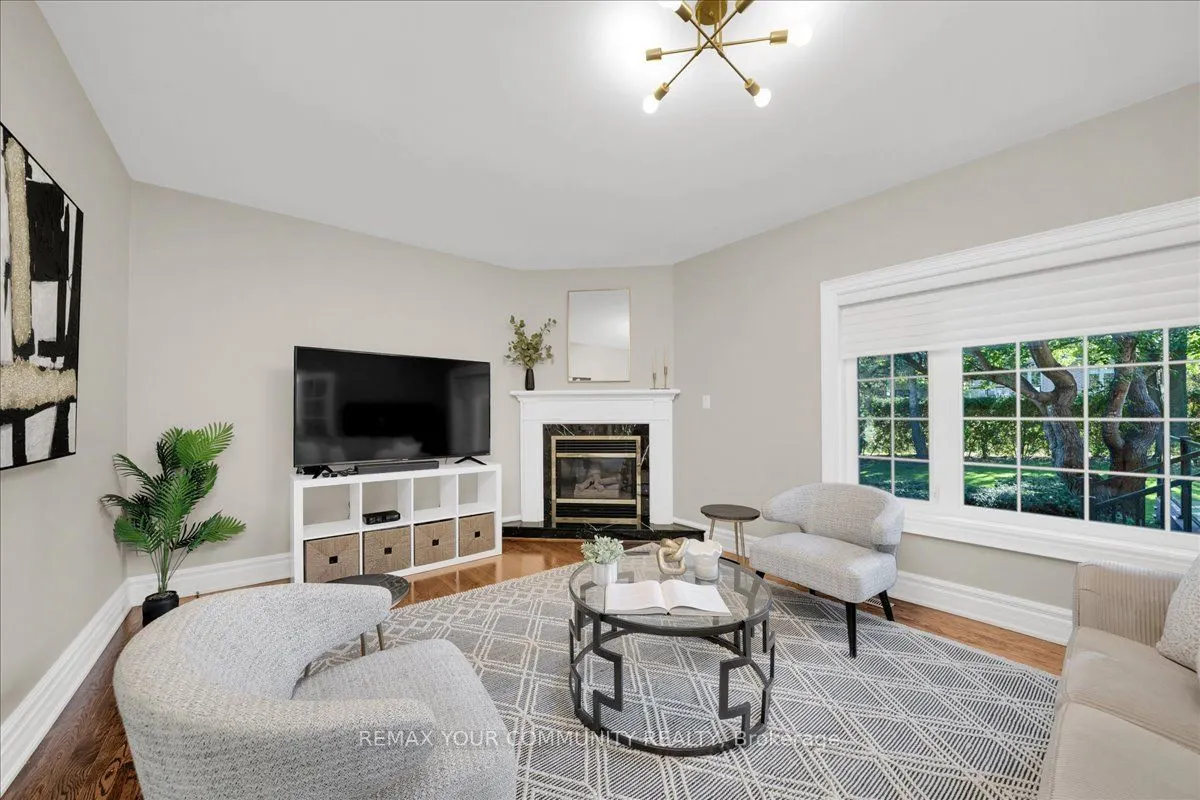 250 Roselawn Drive