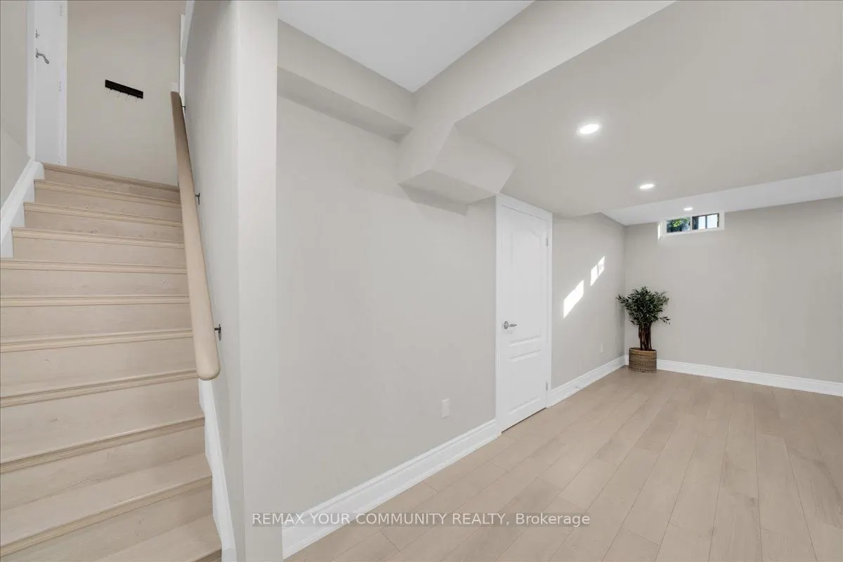 250 Roselawn Drive