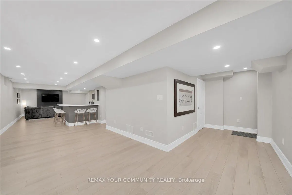 250 Roselawn Drive