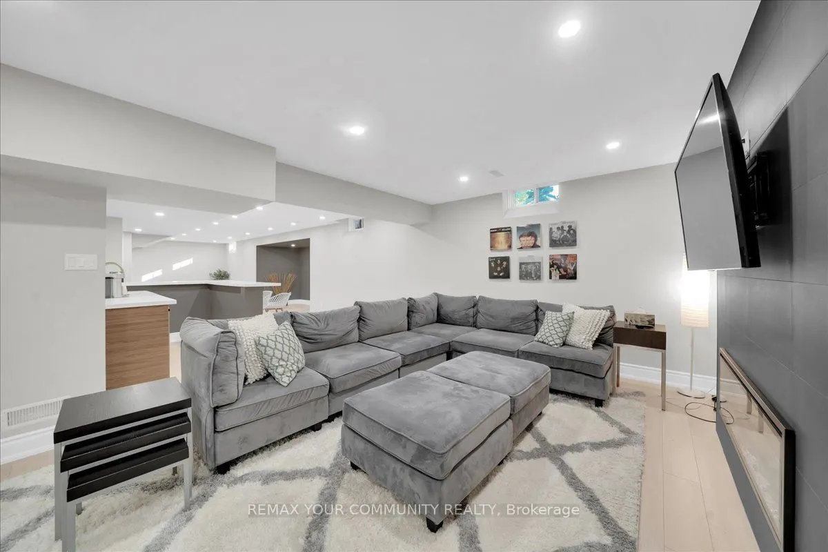 250 Roselawn Drive