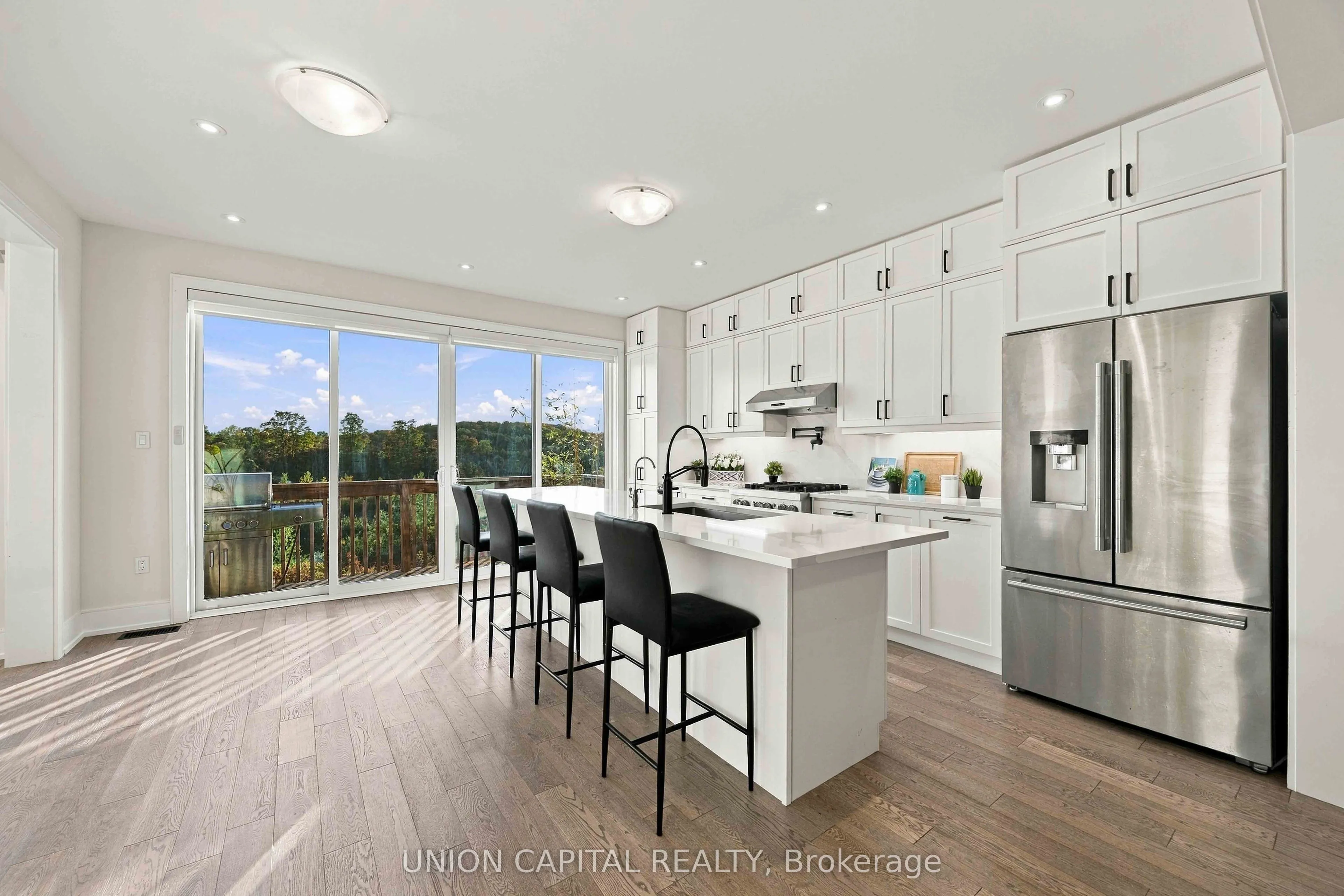 297 Seaview Heights