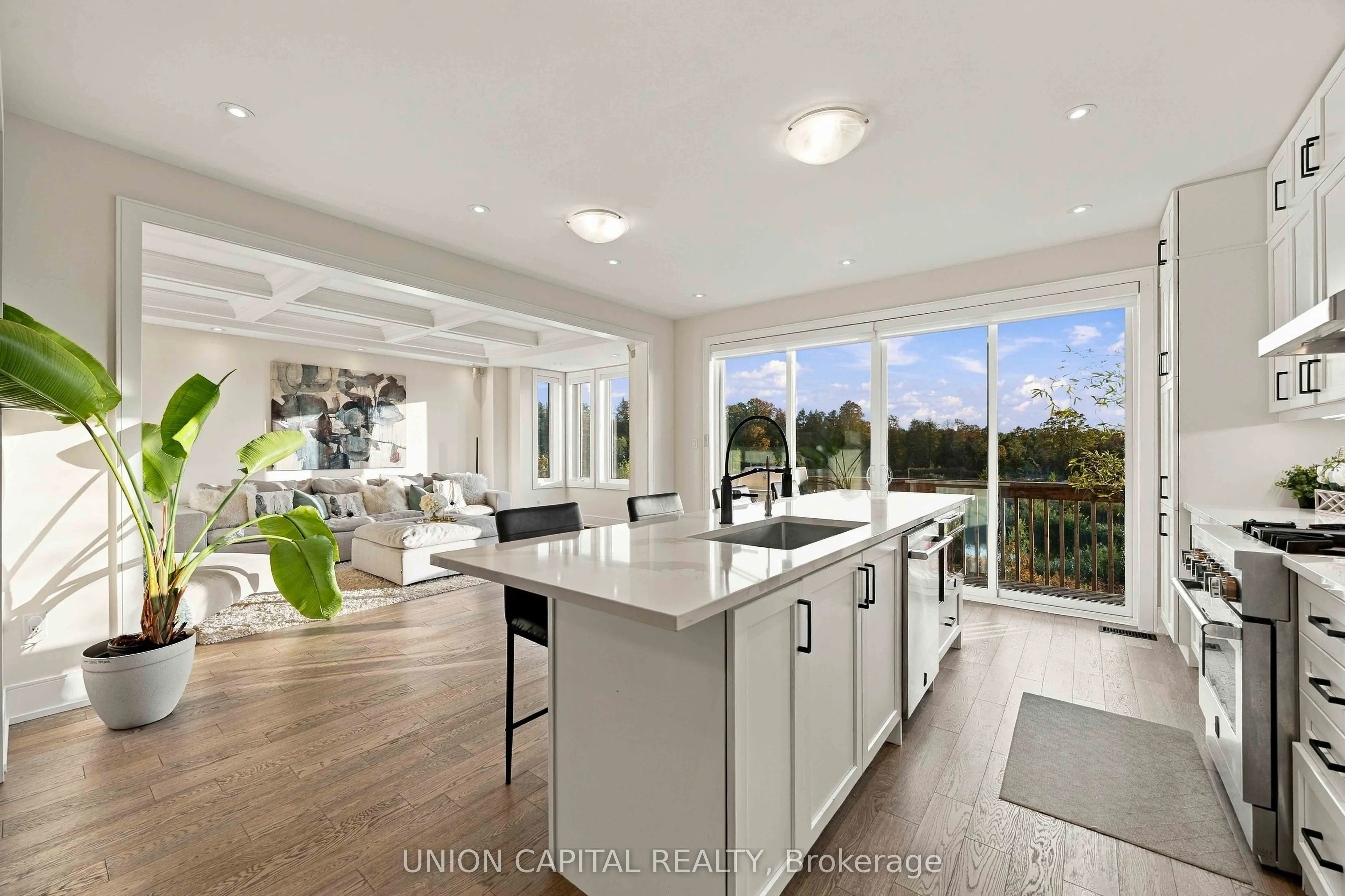 297 Seaview Heights