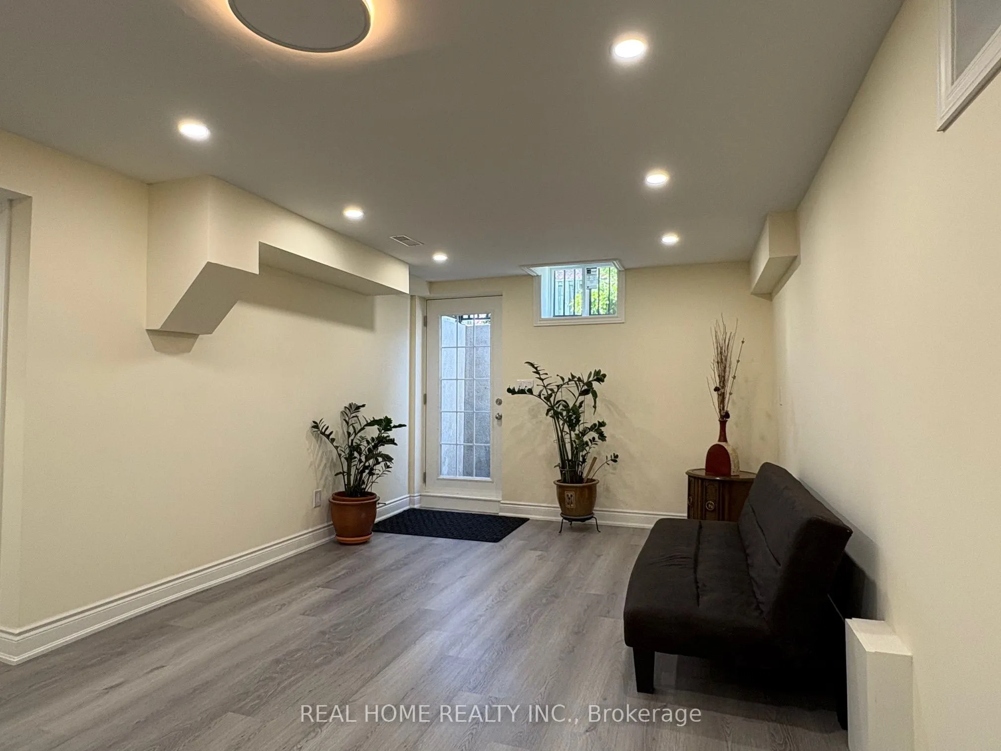34 Lagani Avenue #Lower Level