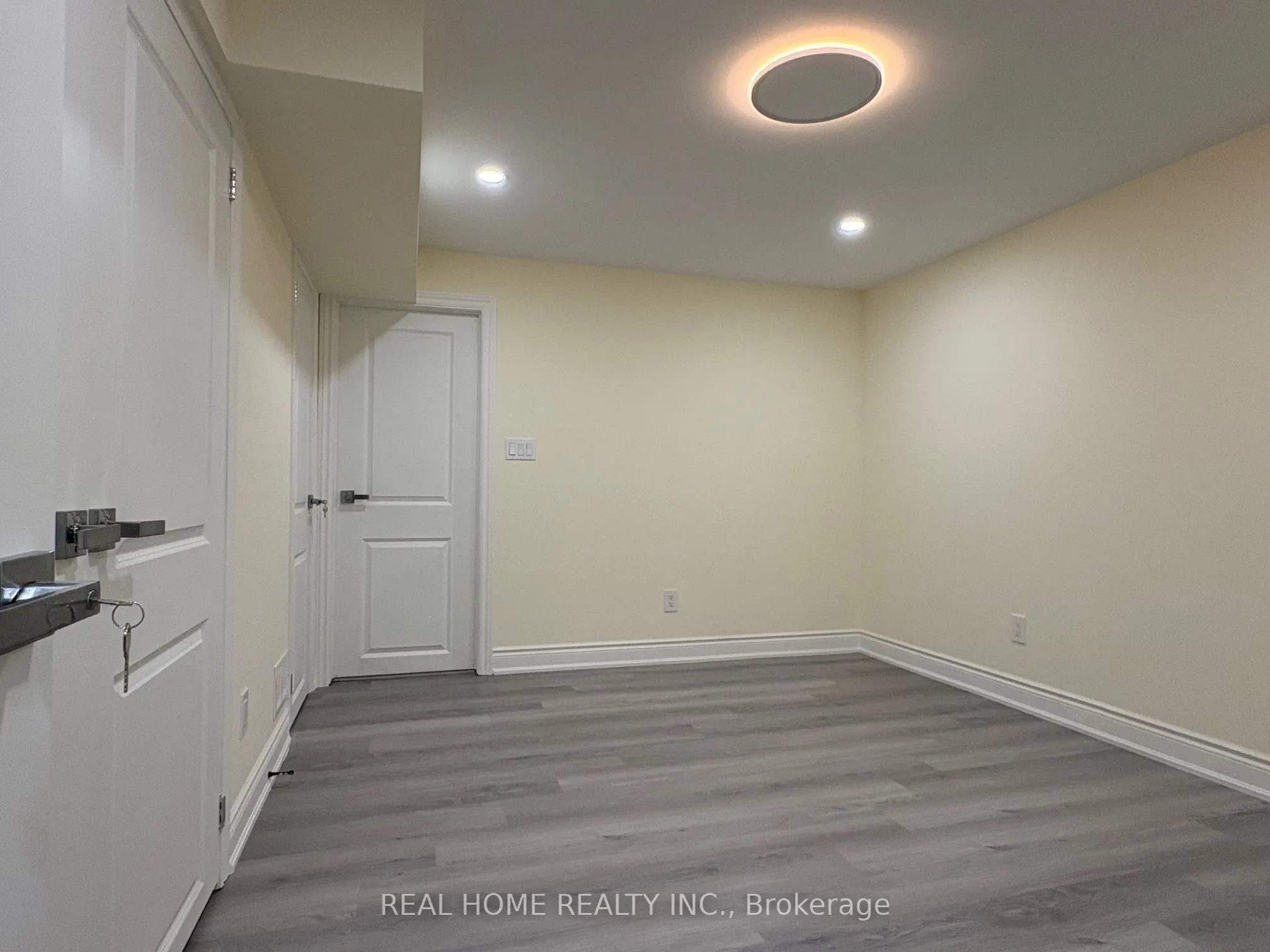 34 Lagani Avenue #Lower Level