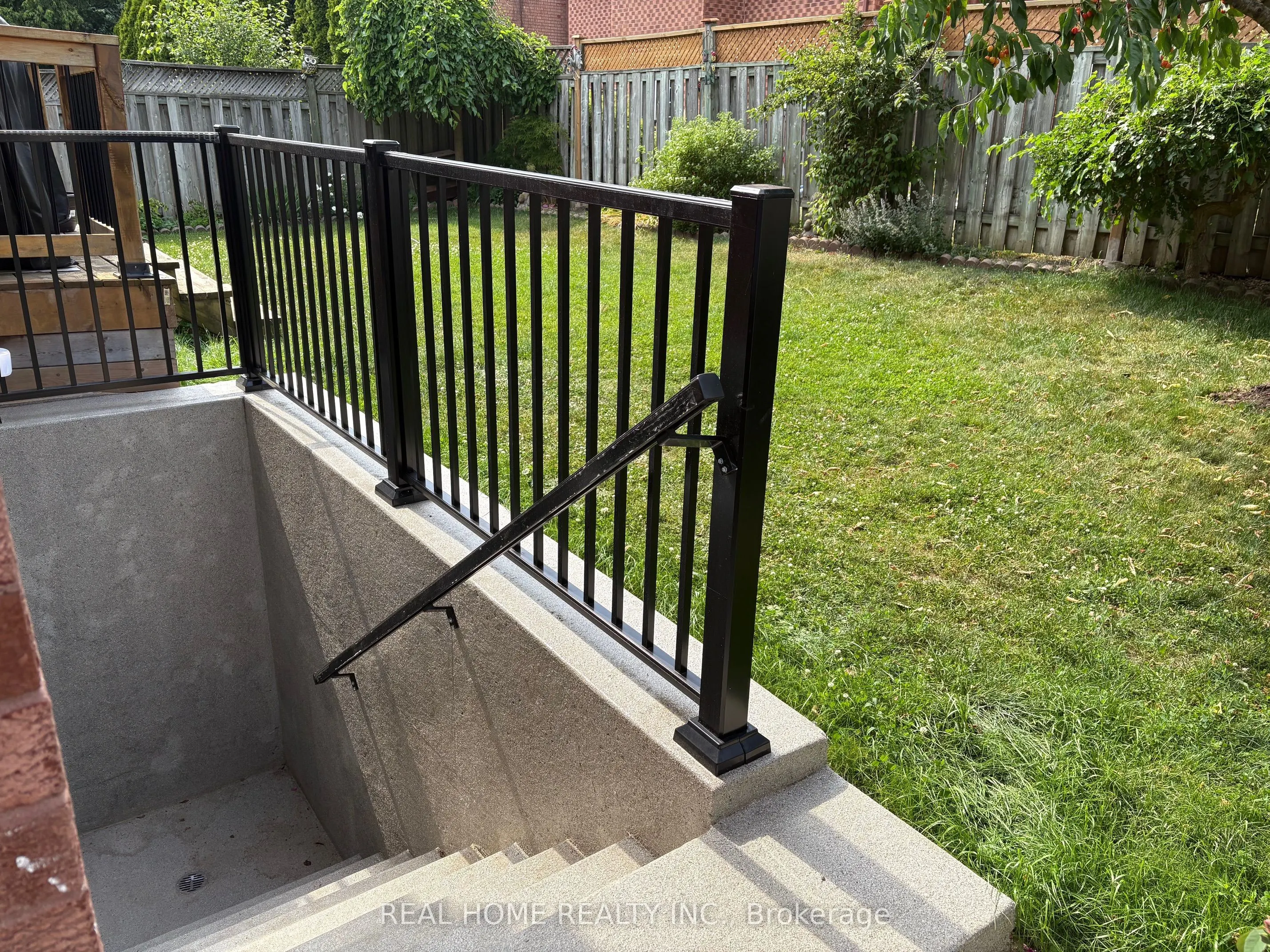 34 Lagani Avenue #Lower Level