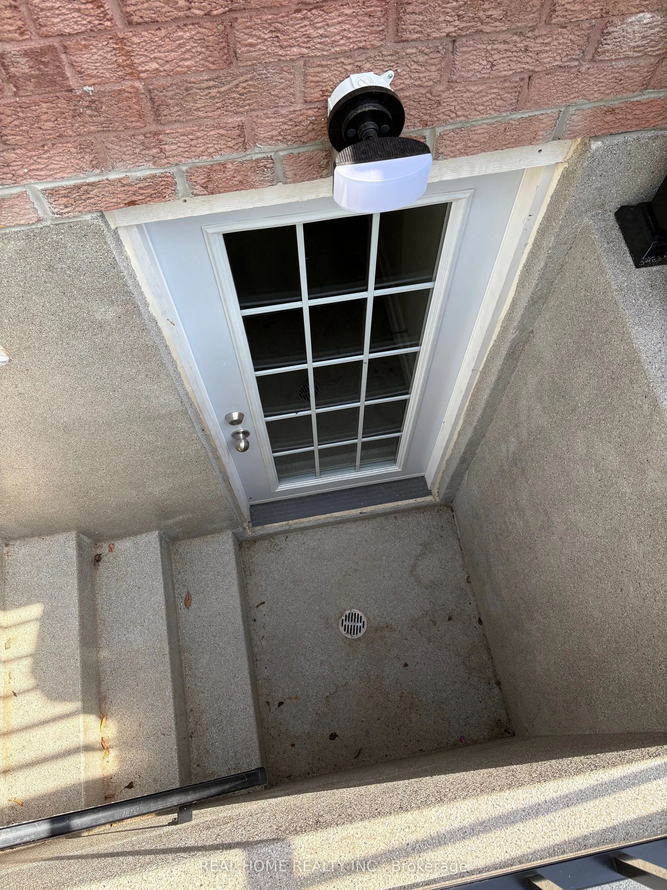 34 Lagani Avenue #Lower Level