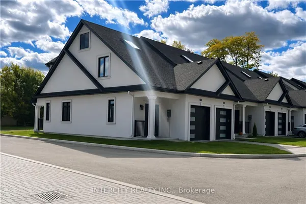 263 Barrie Street #15