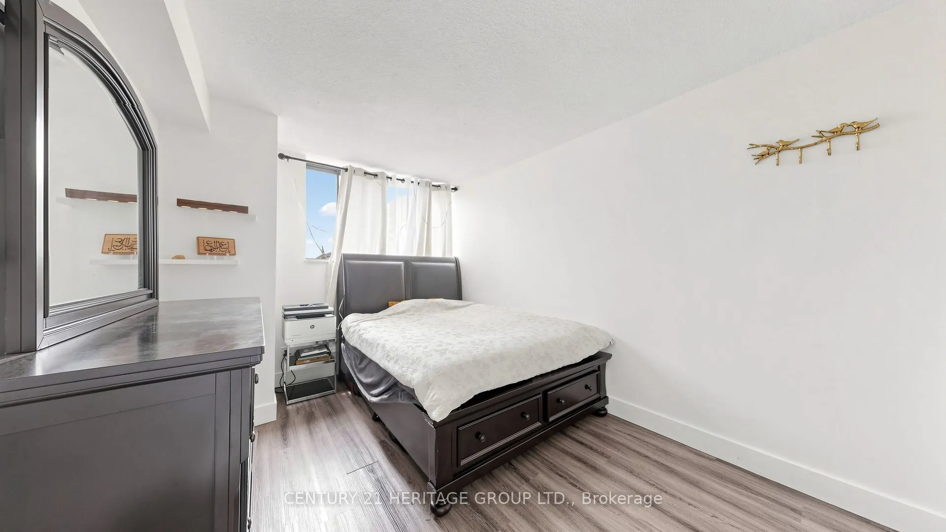 40 Baif Boulevard #406