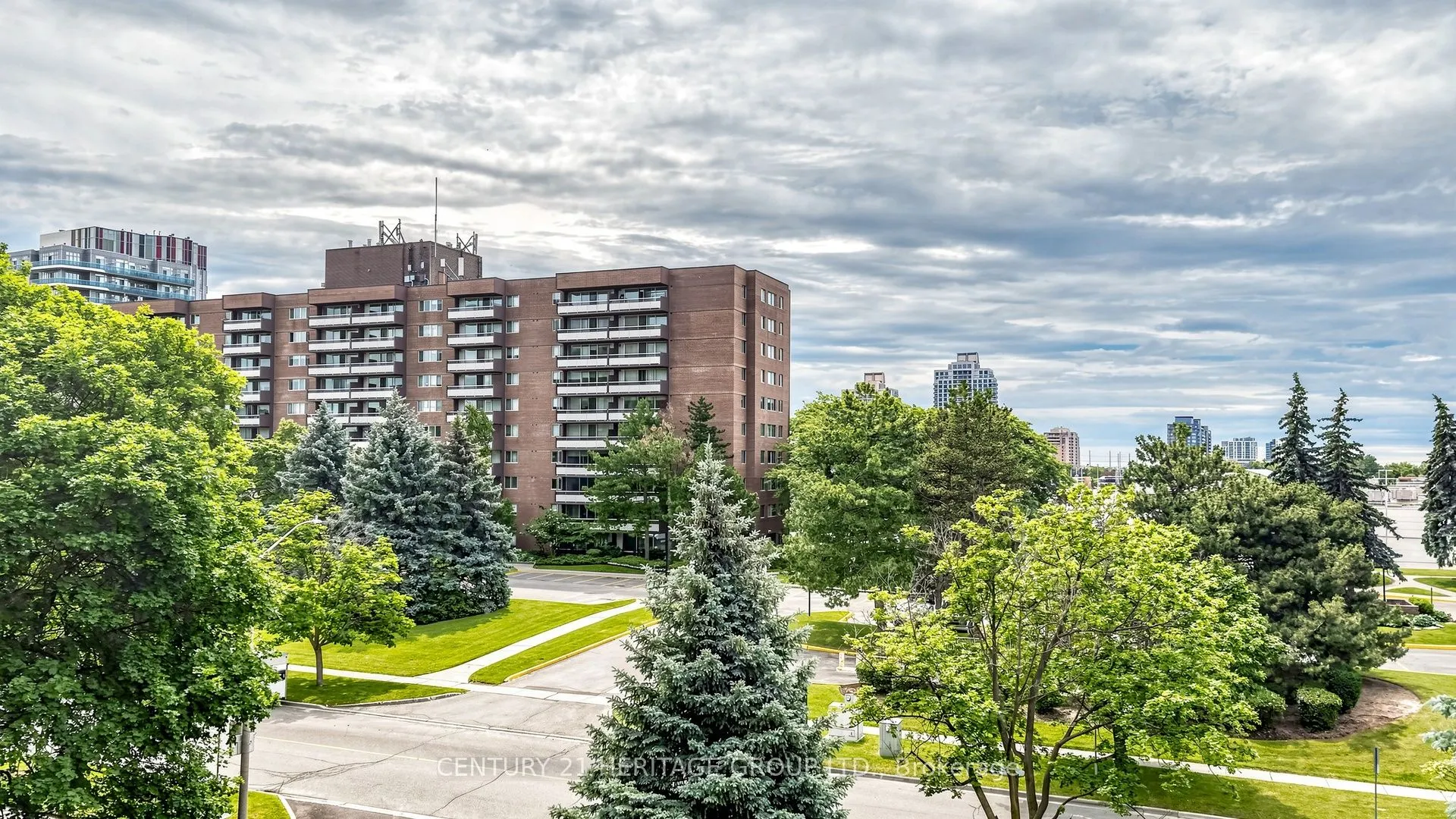 40 Baif Boulevard #406