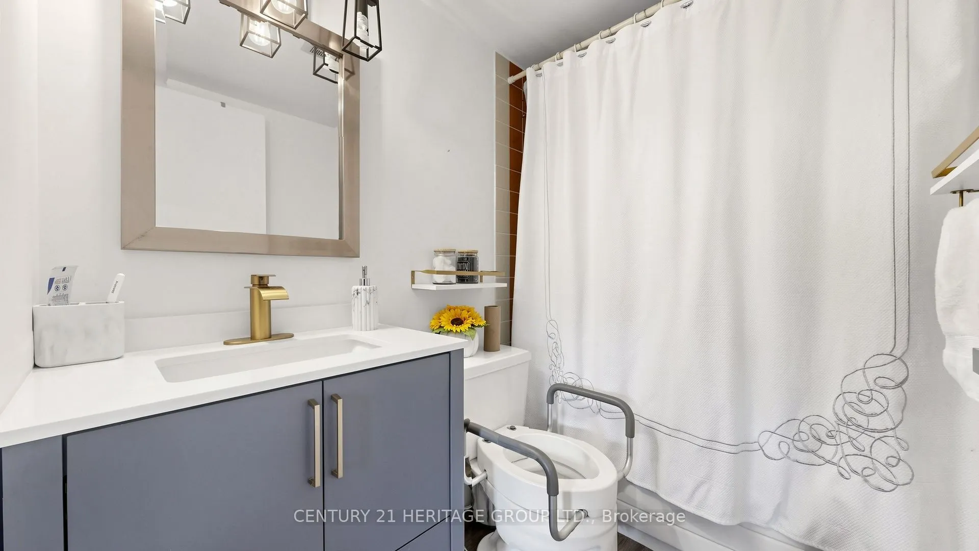 40 Baif Boulevard #406