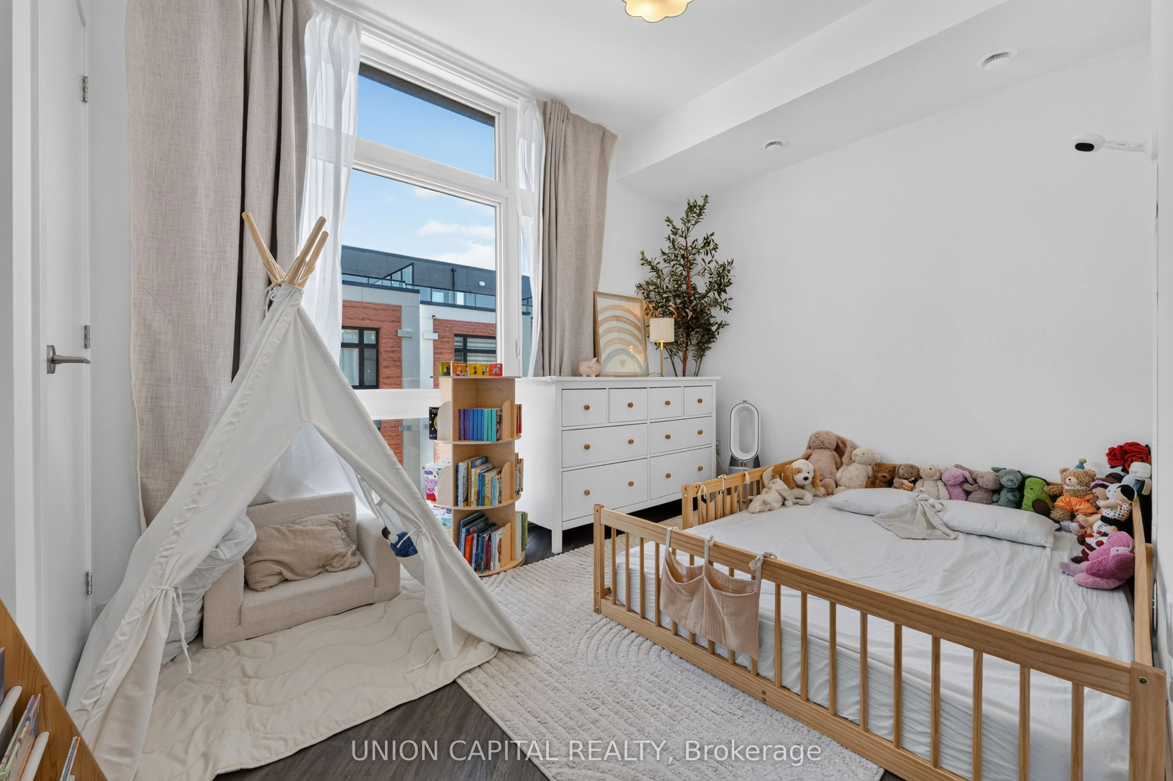 8 David Eyer Road #1227