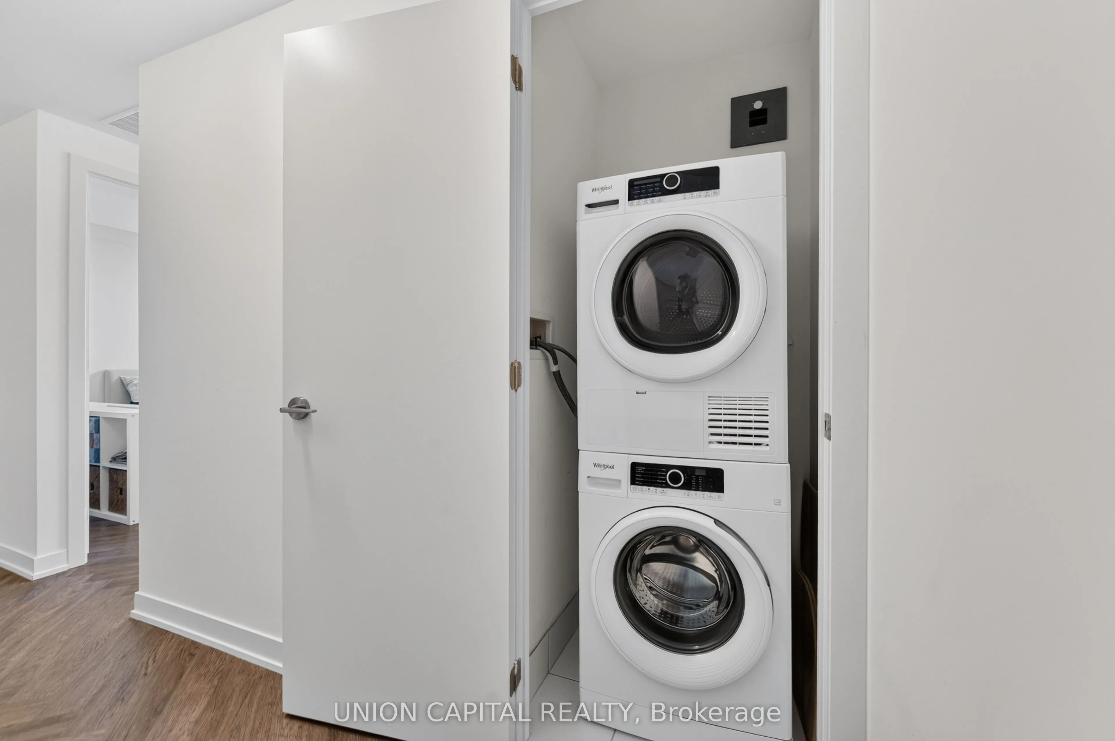 8 David Eyer Road #1227