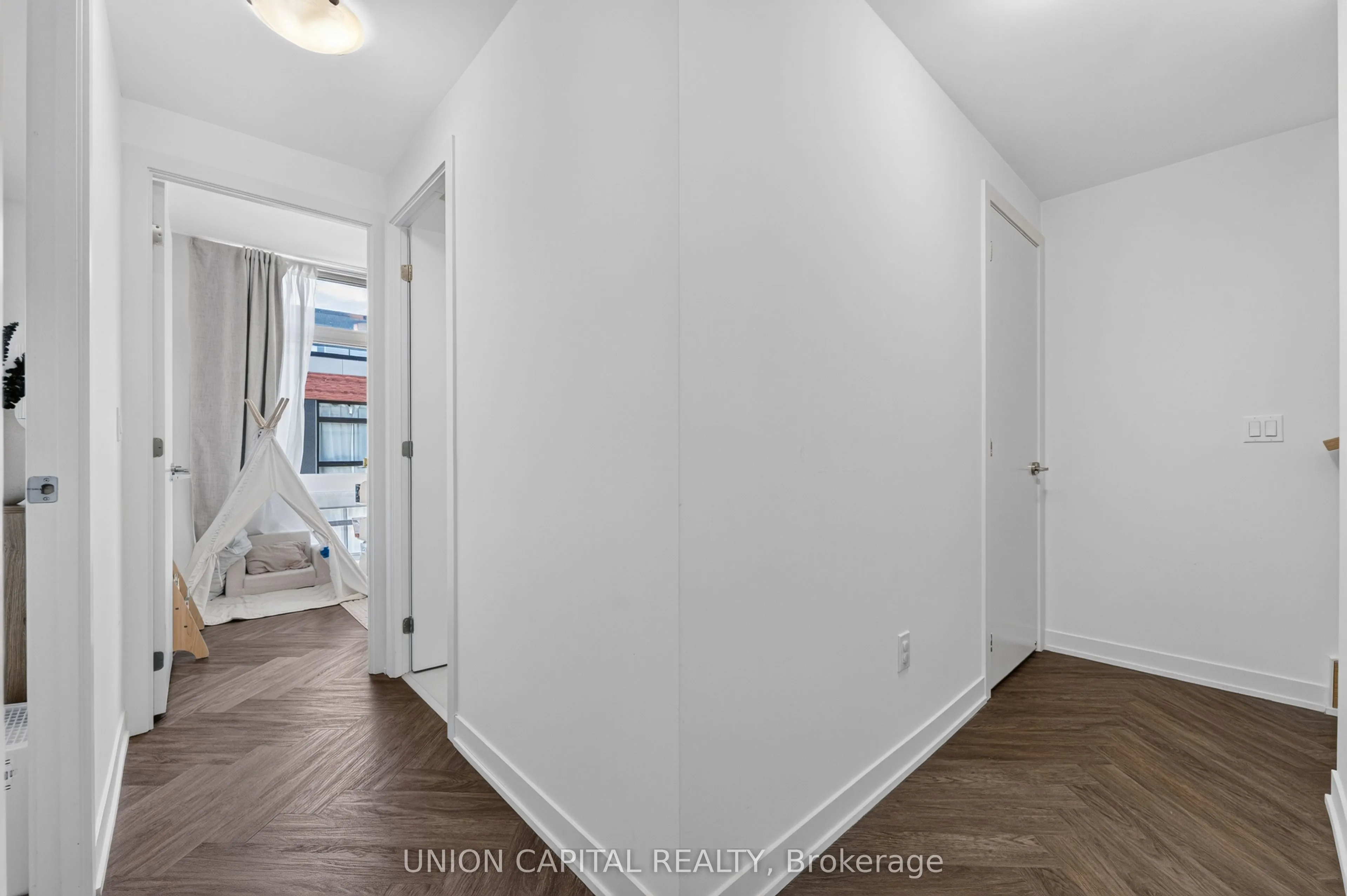 8 David Eyer Road #1227
