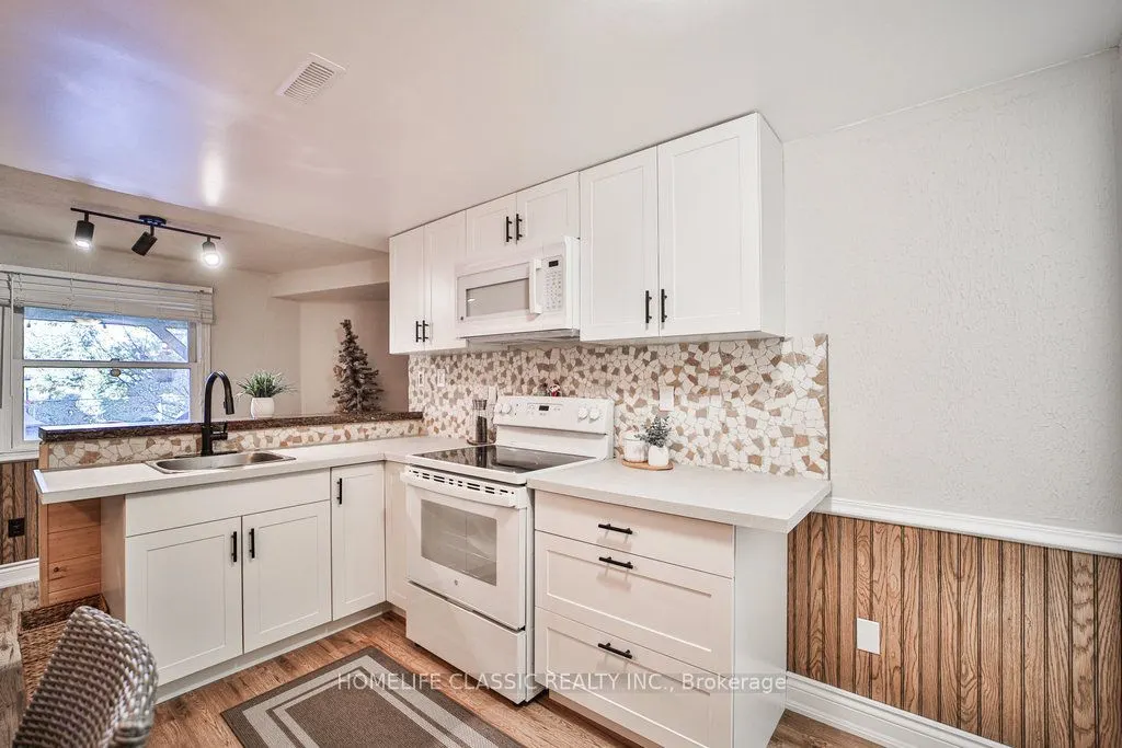 427 Crossland Gate