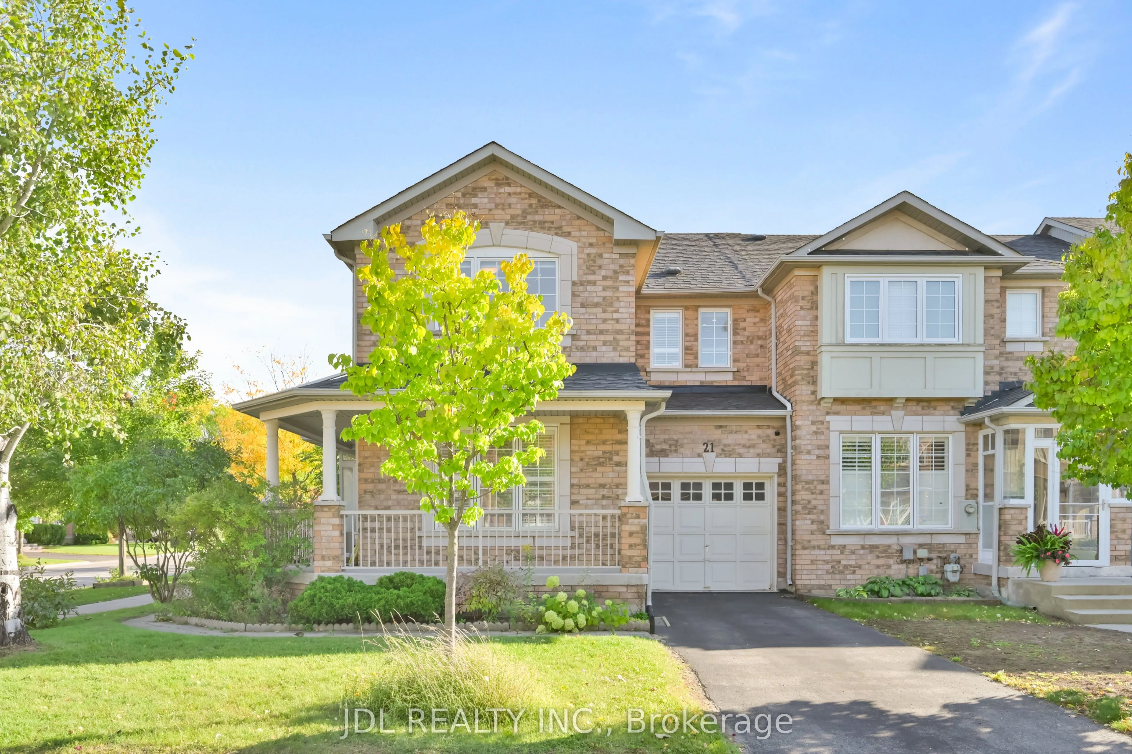 21 Iron Horse Avenue