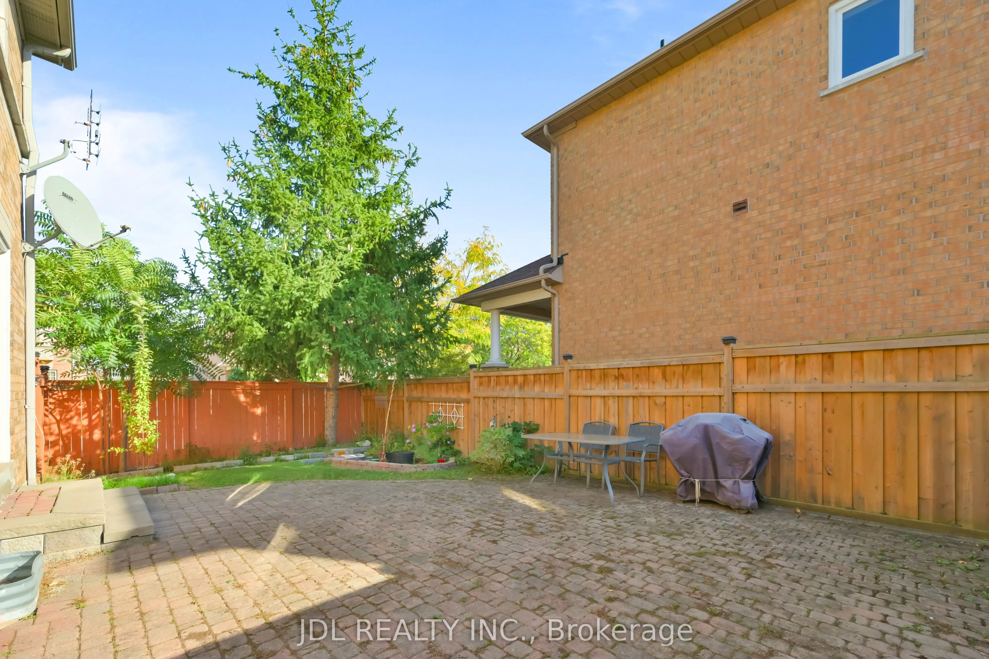 21 Iron Horse Avenue