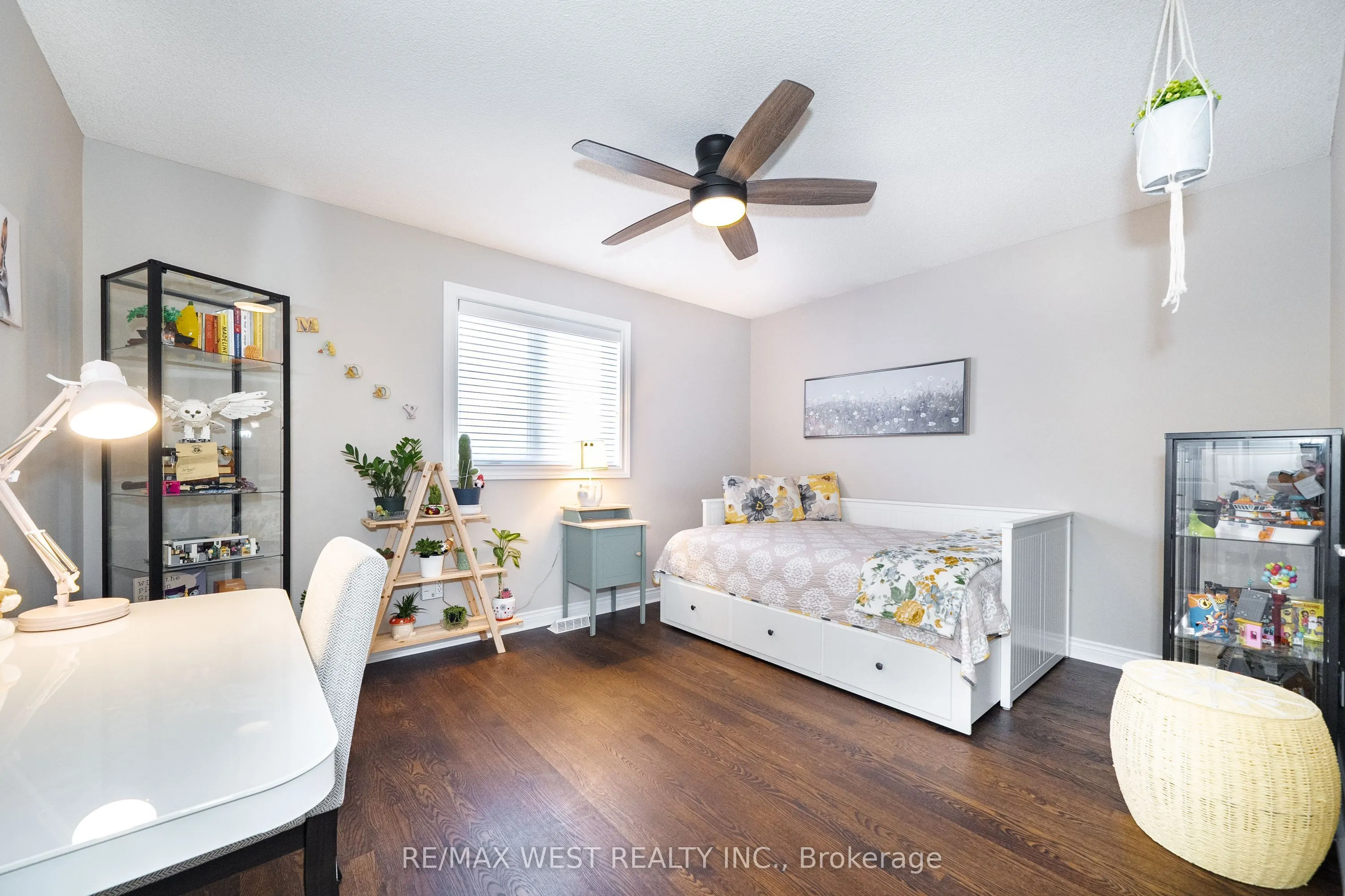 98 Arrowhead Drive