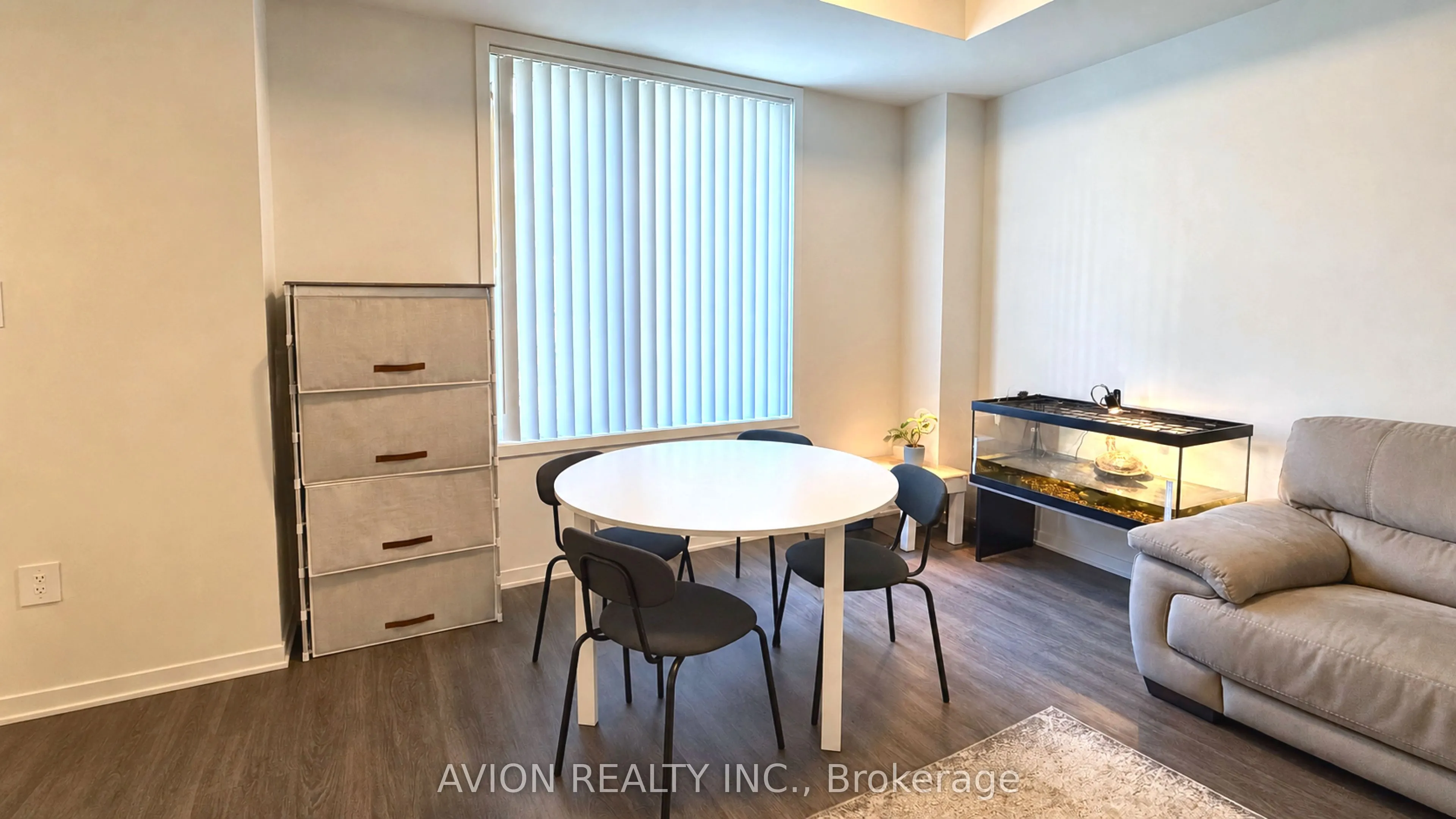 10 Almond Blossom Mews #99
