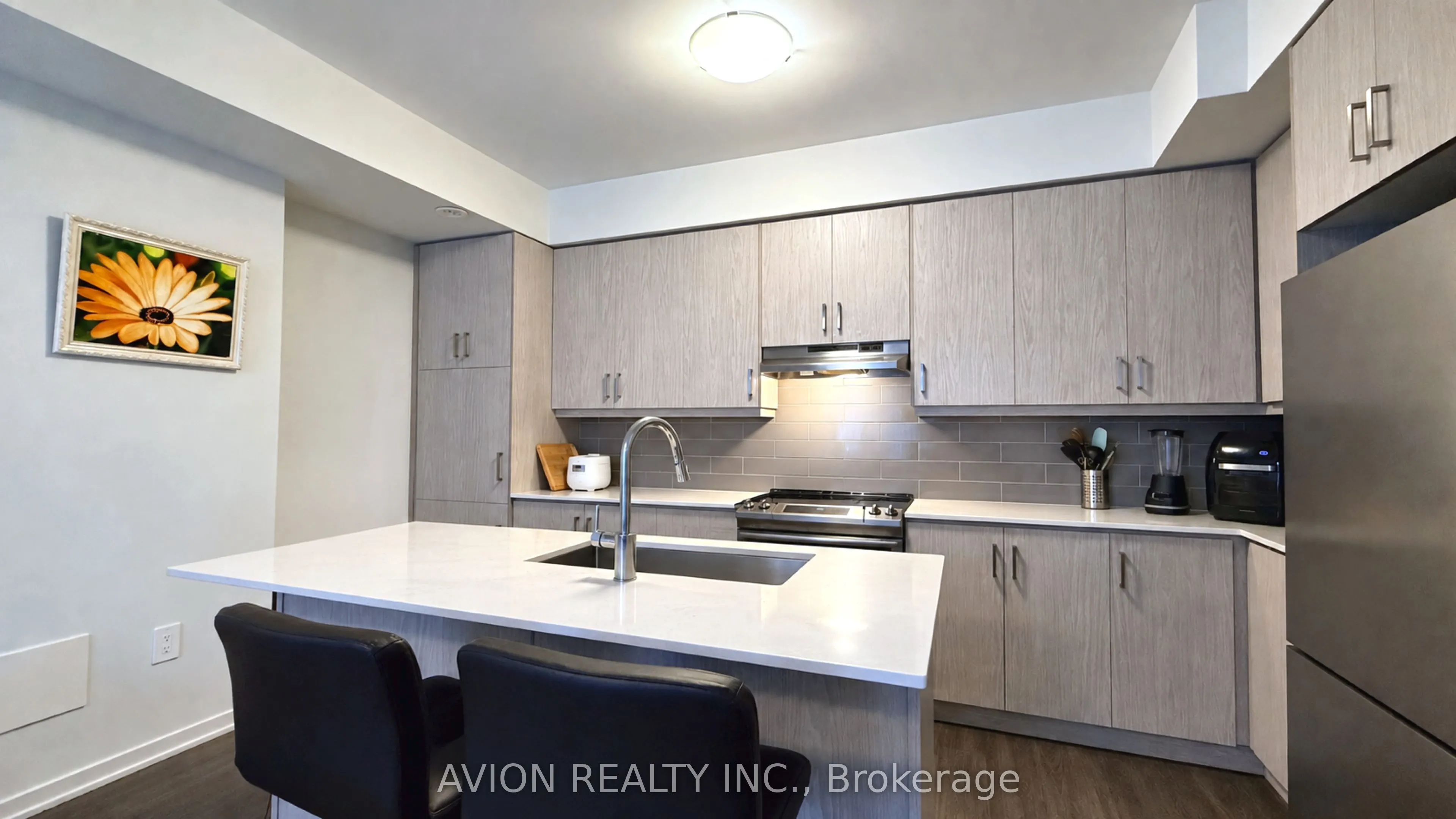 10 Almond Blossom Mews #99