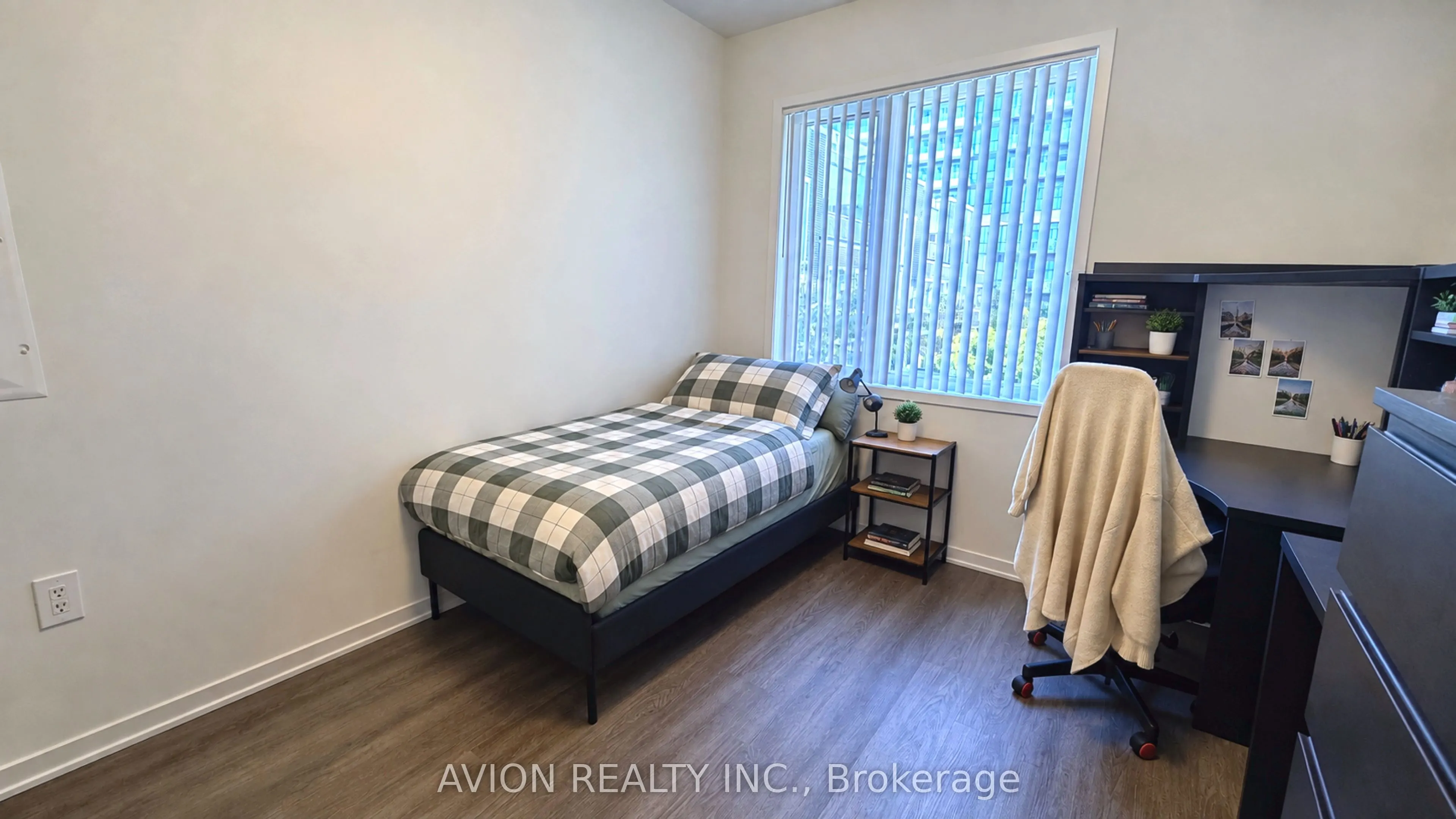 10 Almond Blossom Mews #99