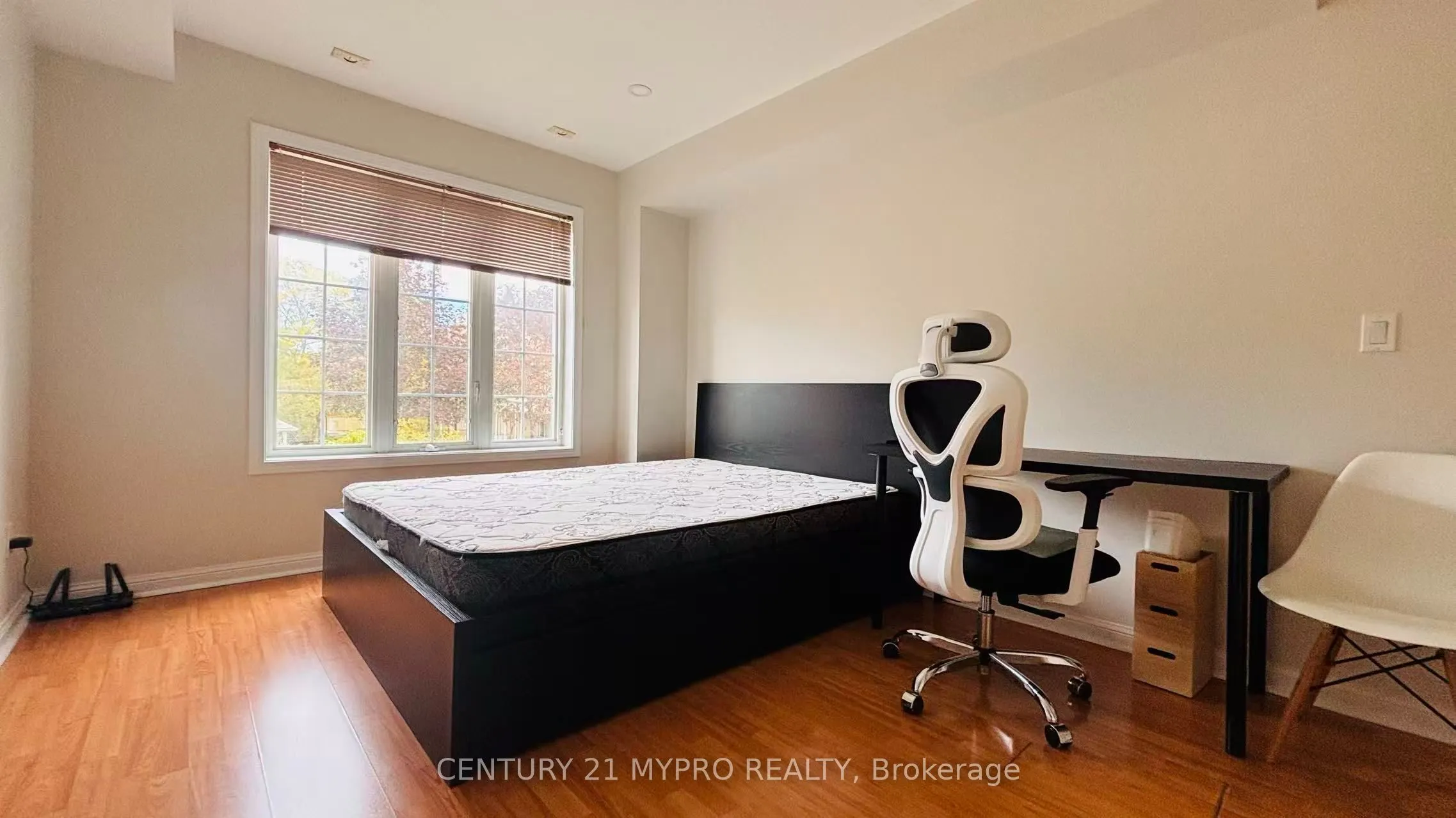15 St Moritz Way #10