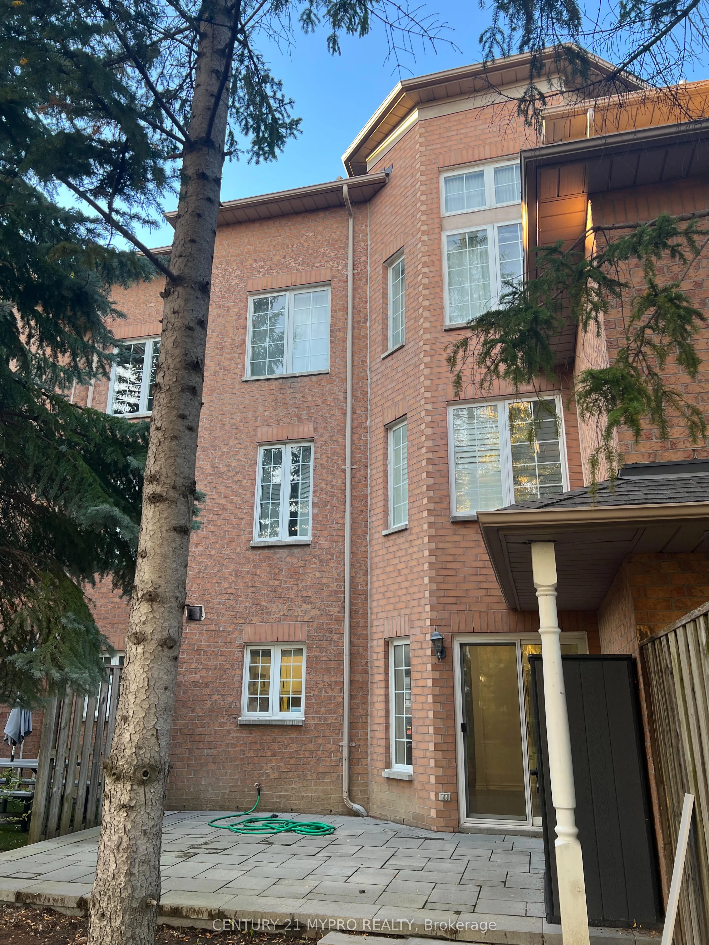 15 St Moritz Way #10