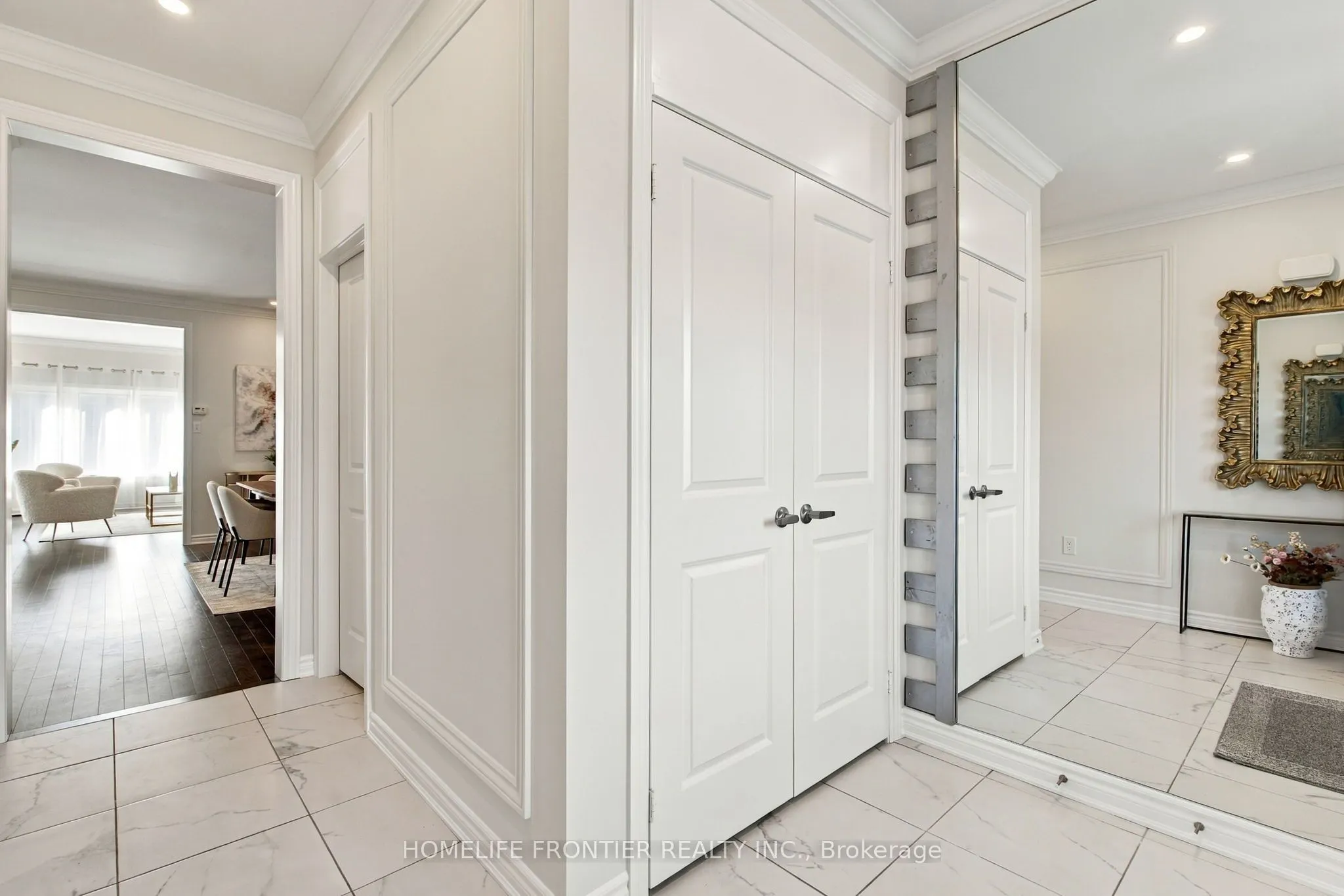 1526 Farrow Crescent