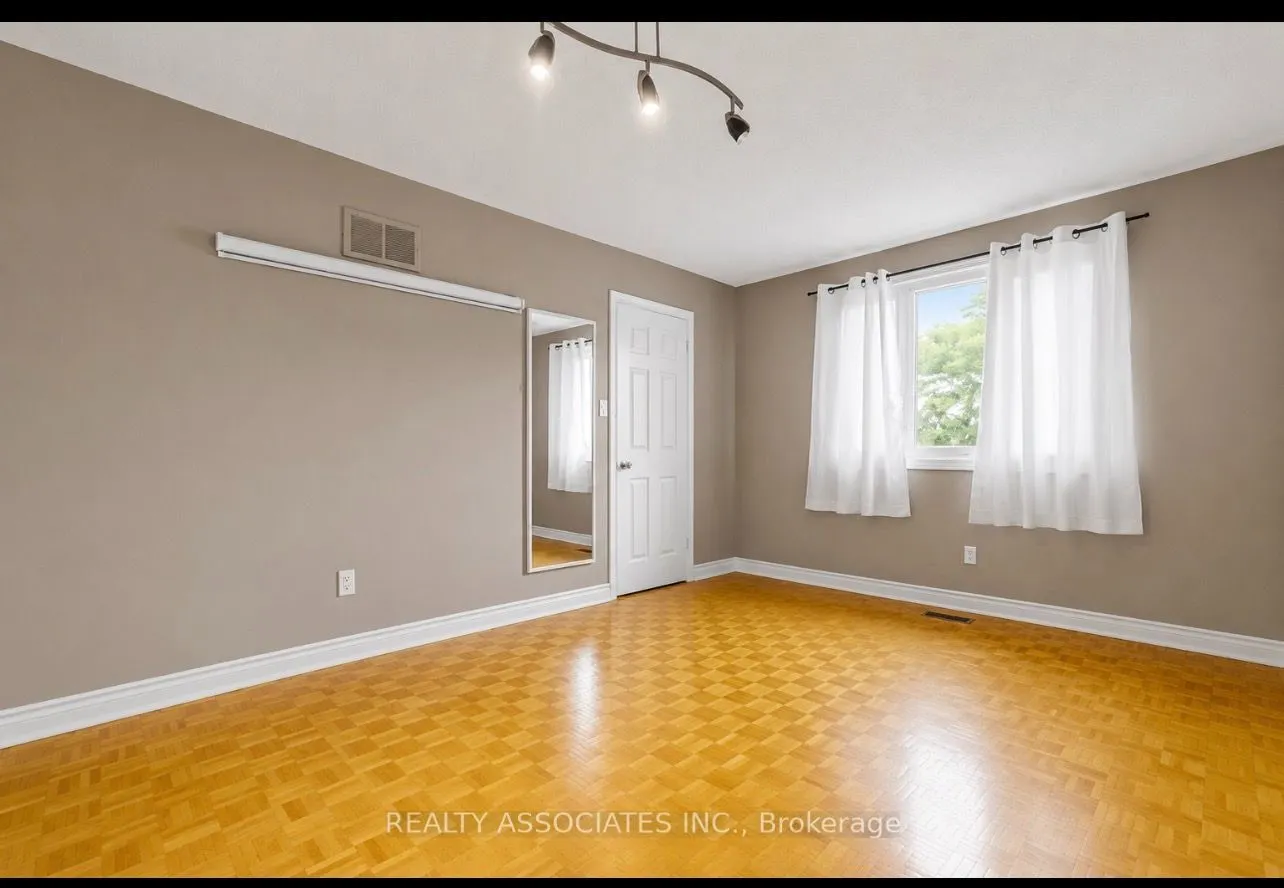 96 Zinnia Place S