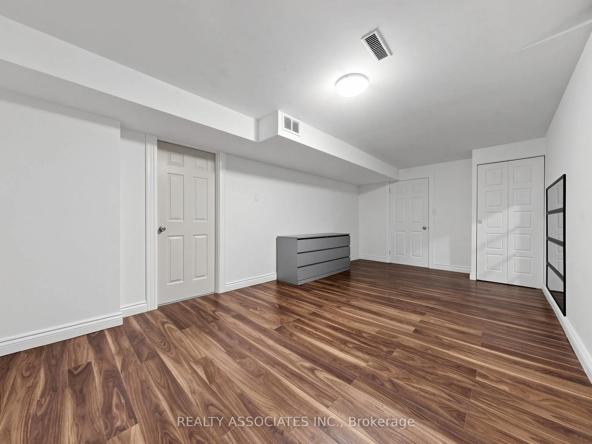 96 Zinnia Place S