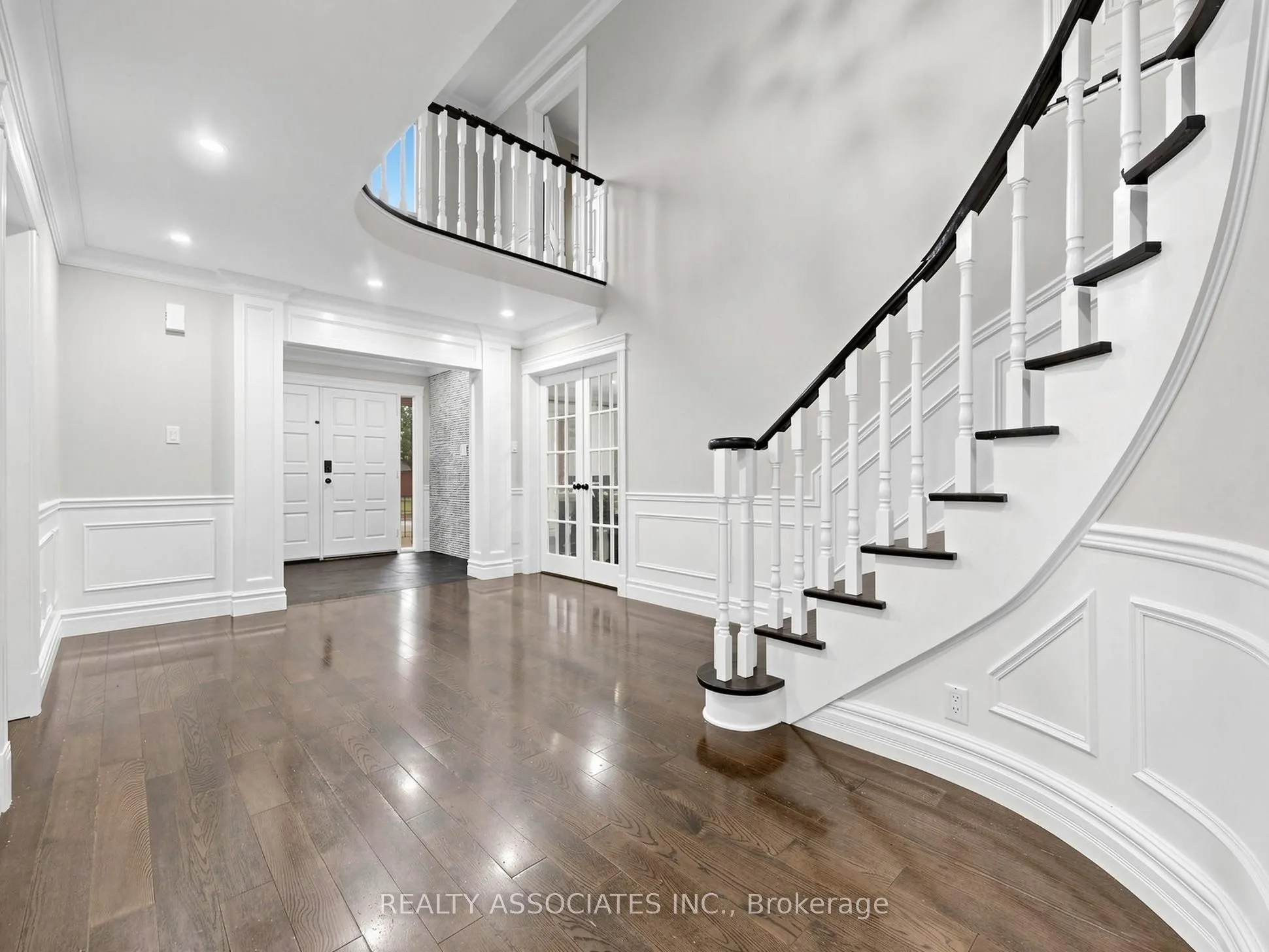 96 Zinnia Place S