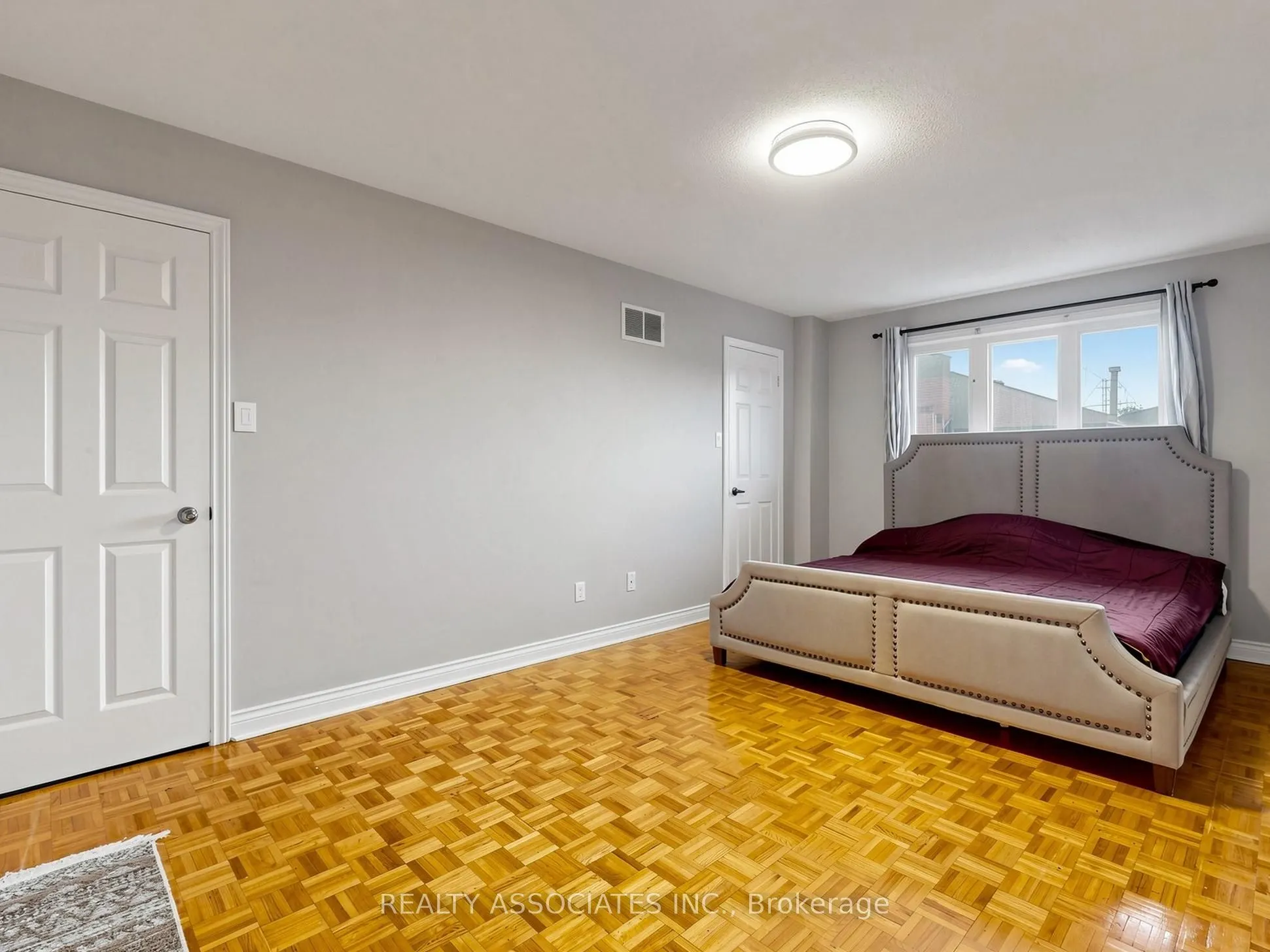 96 Zinnia Place S
