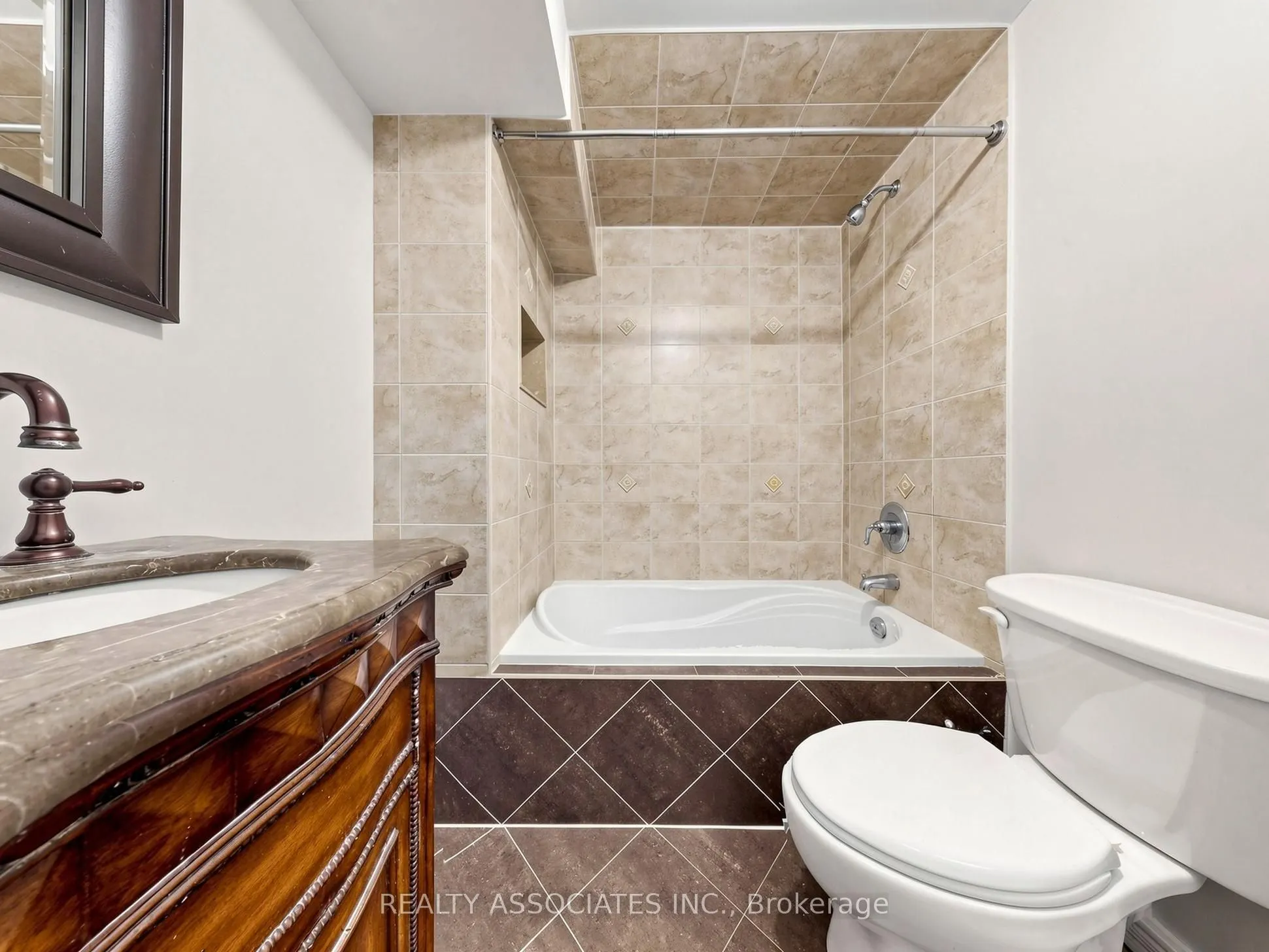 96 Zinnia Place S