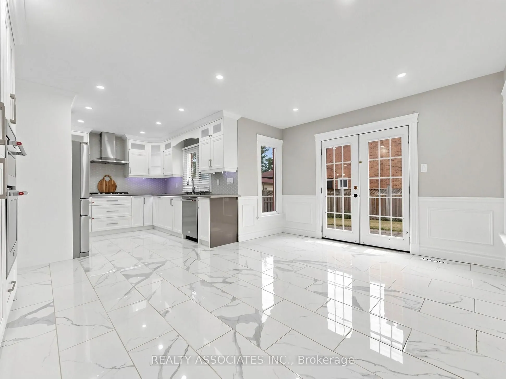 96 Zinnia Place S
