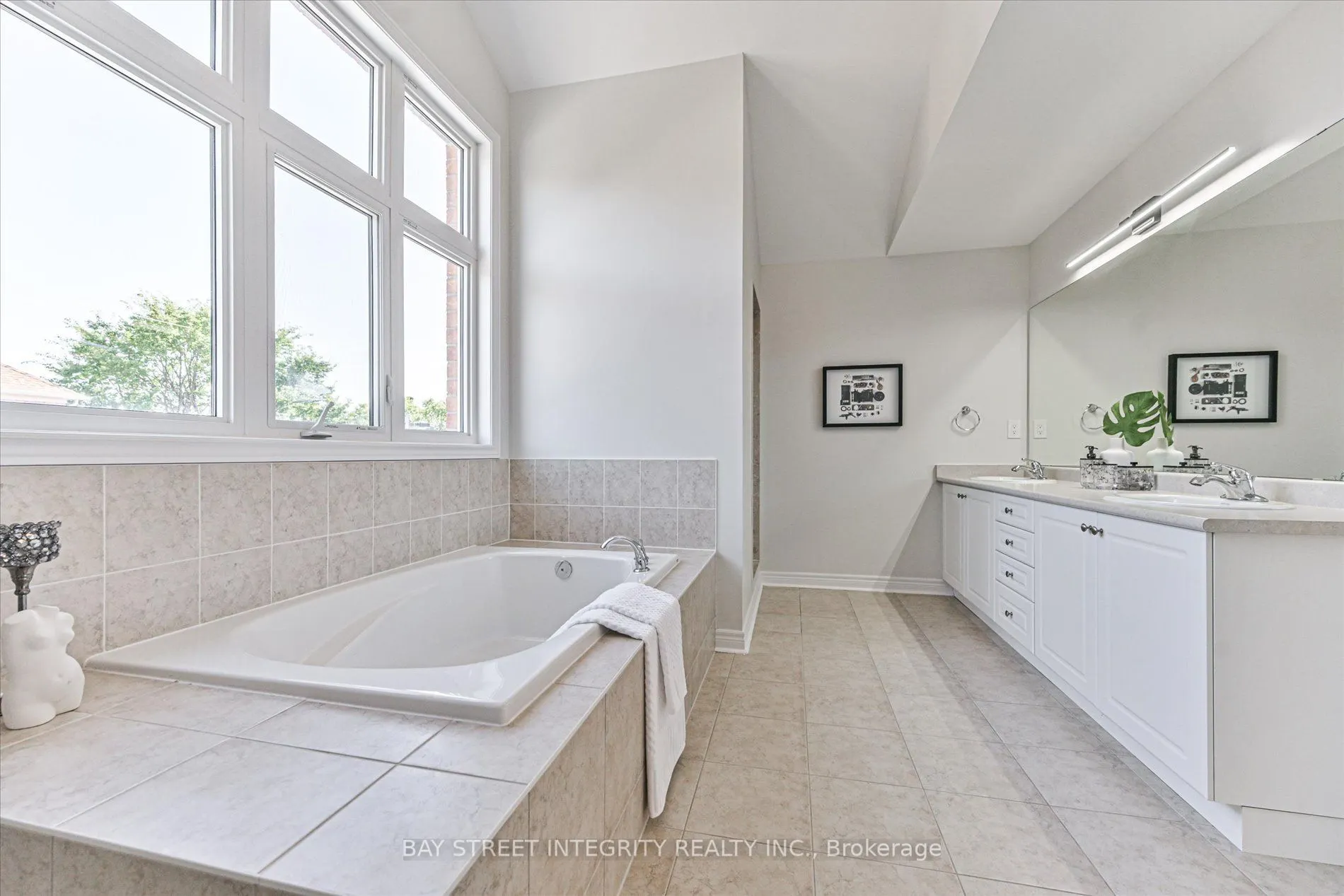 371 William Forster Road