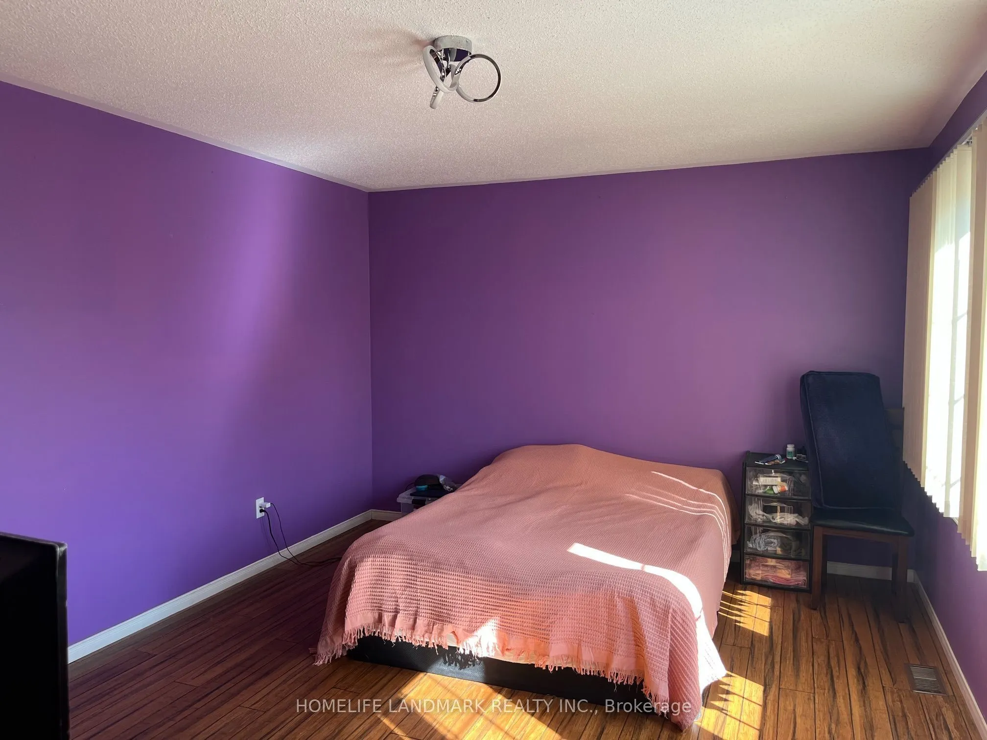 24 Gwilliam Lane