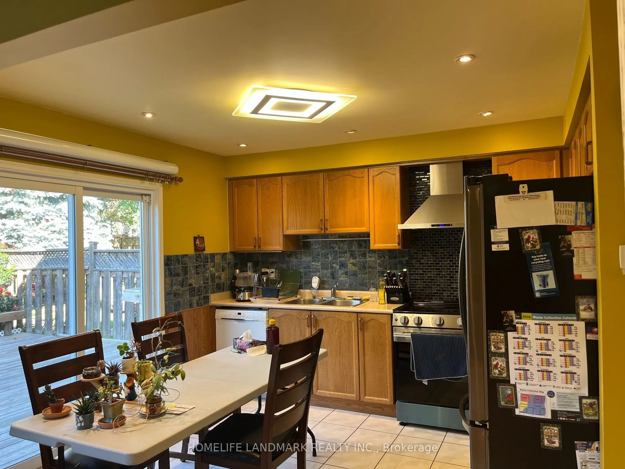 24 Gwilliam Lane