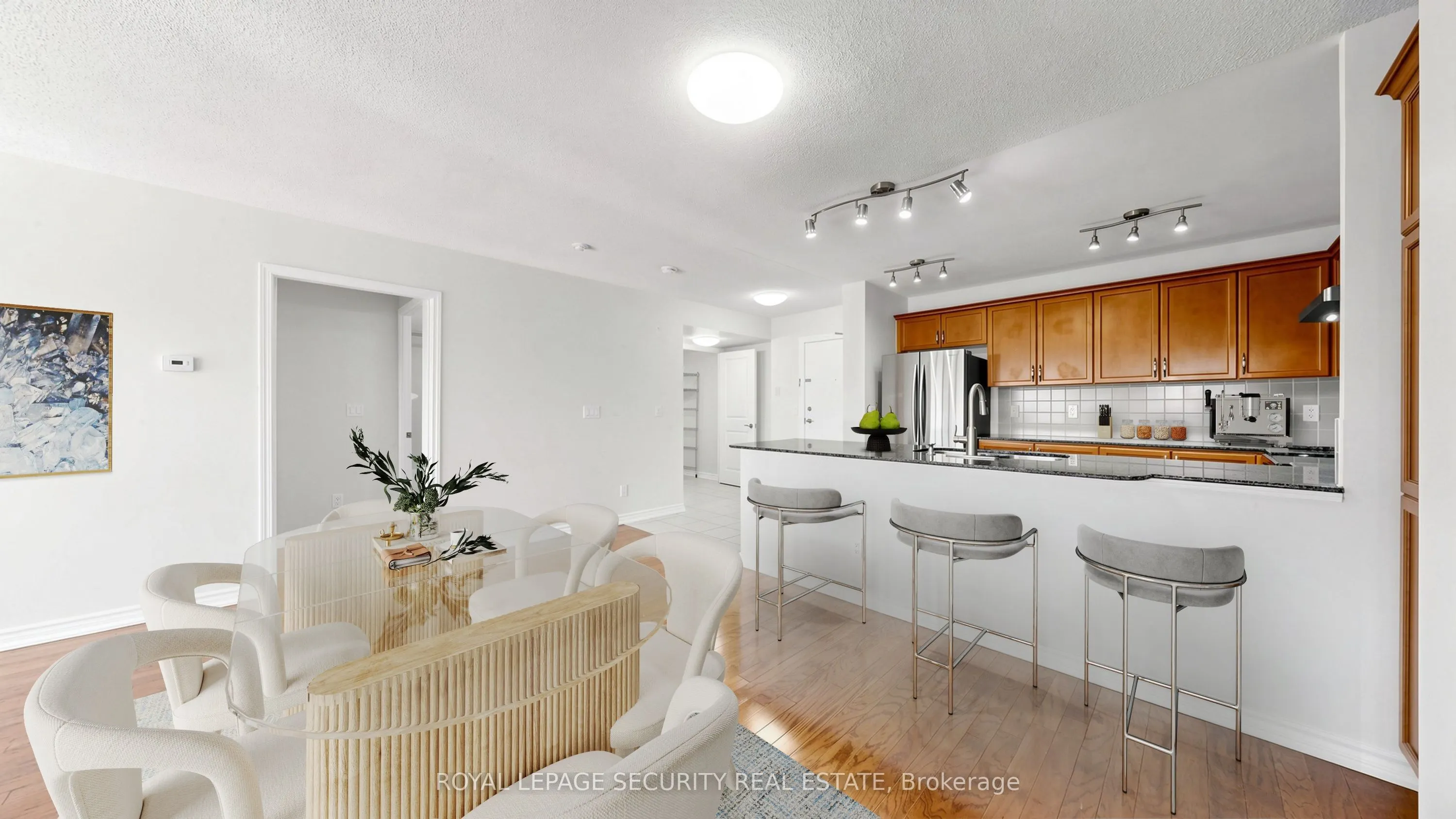 8026 Kipling Avenue #406