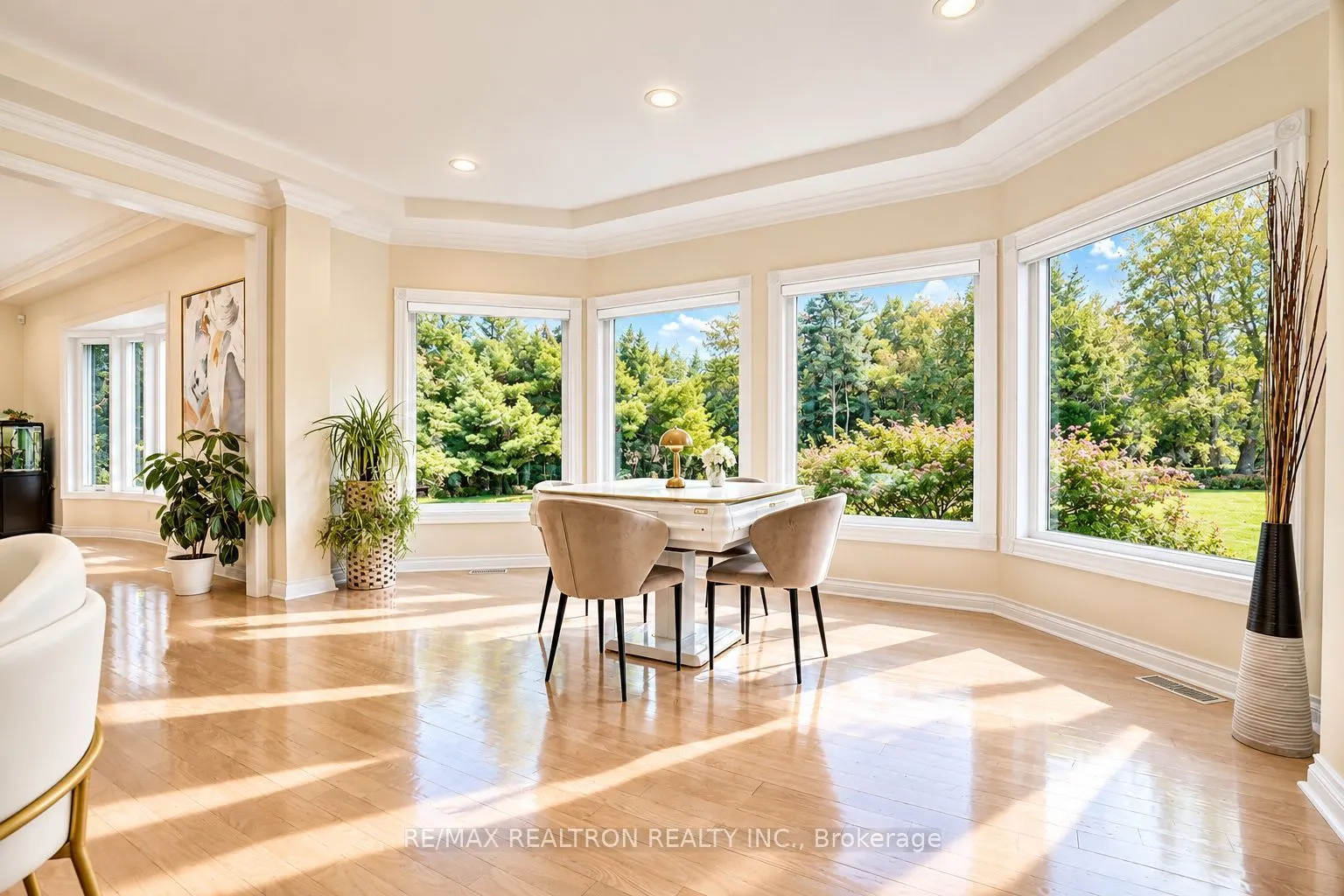 8 Country Heights Drive