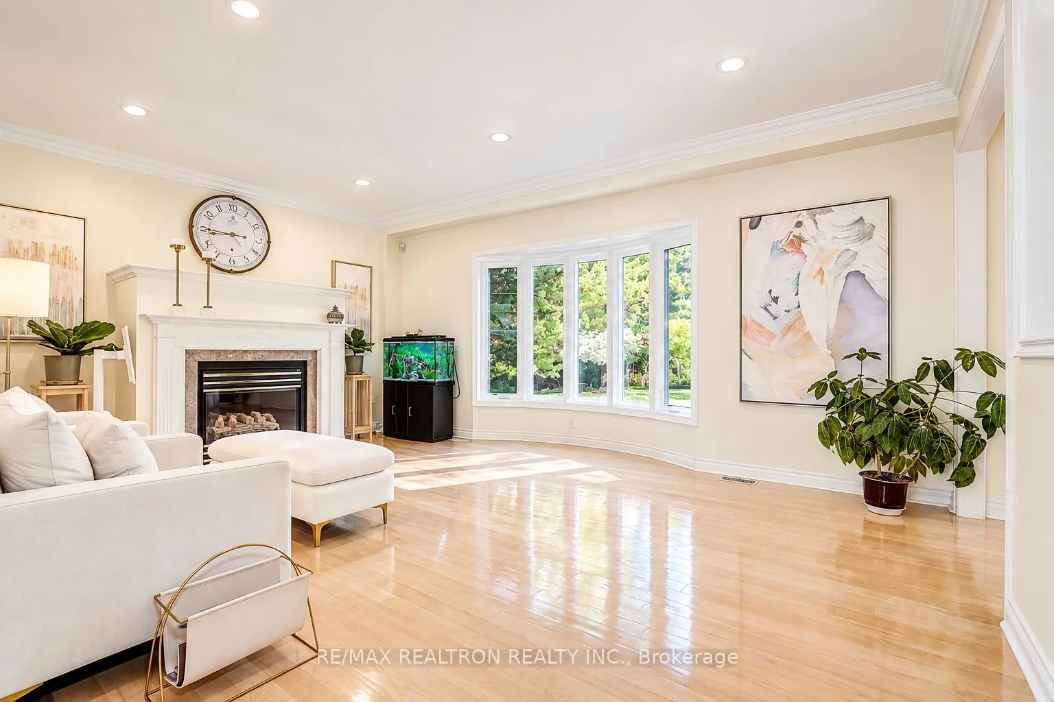 8 Country Heights Drive