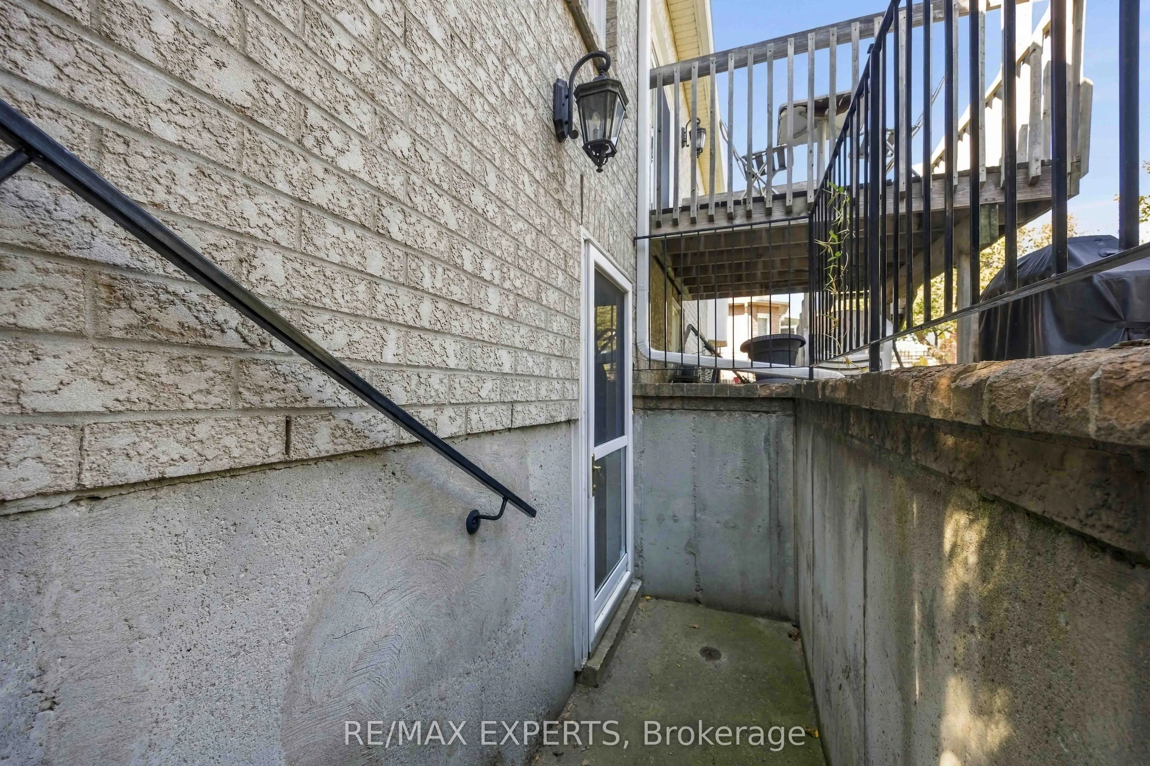 93 Velmar Drive