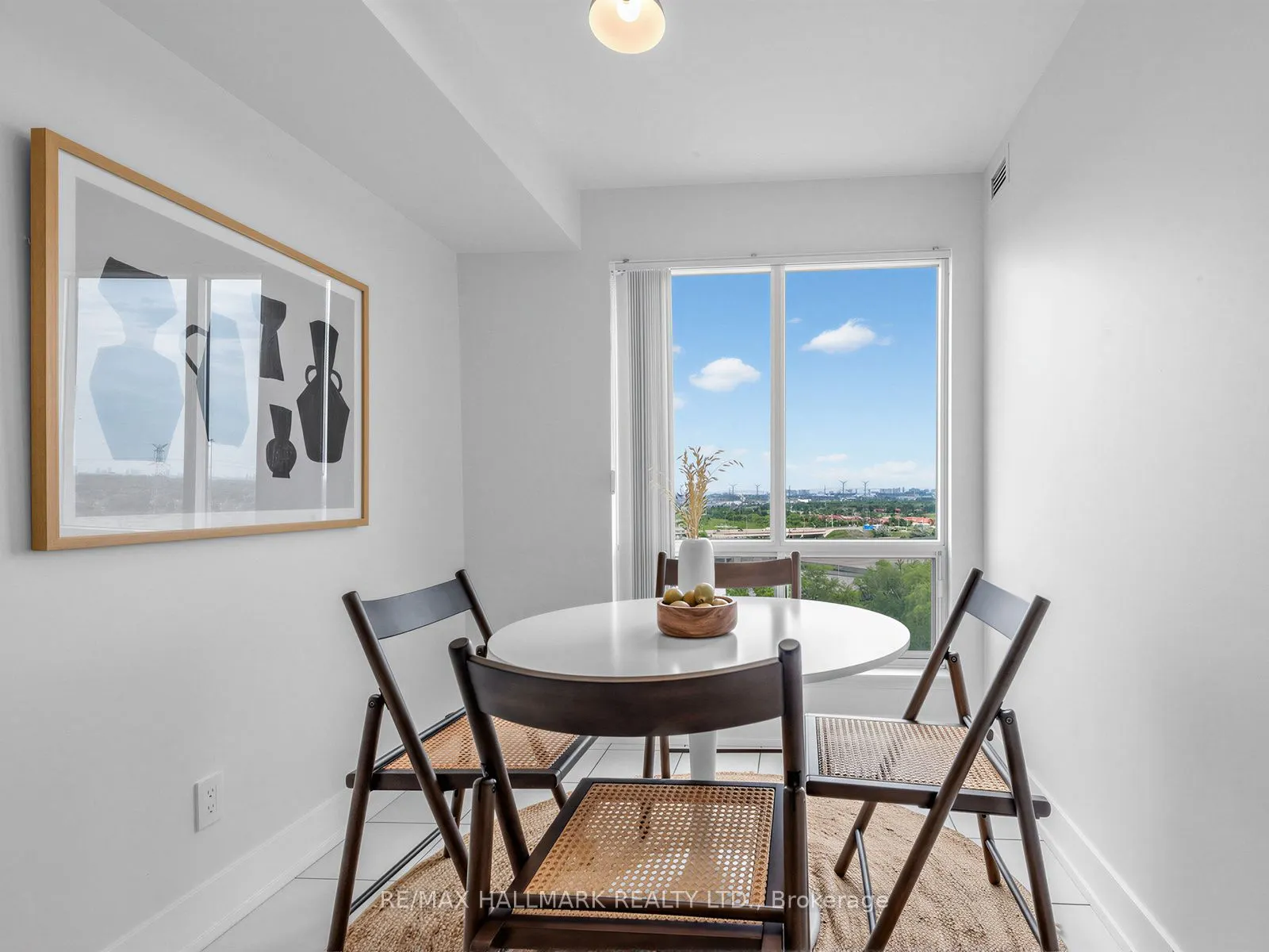 399 South Park Road #1102