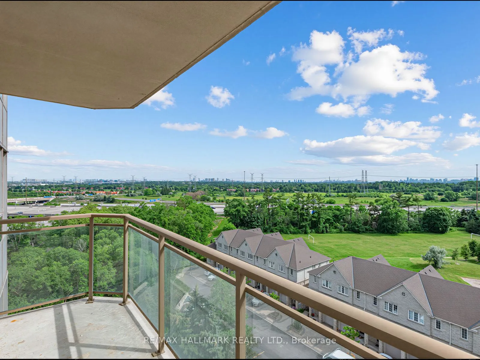 399 South Park Road #1102
