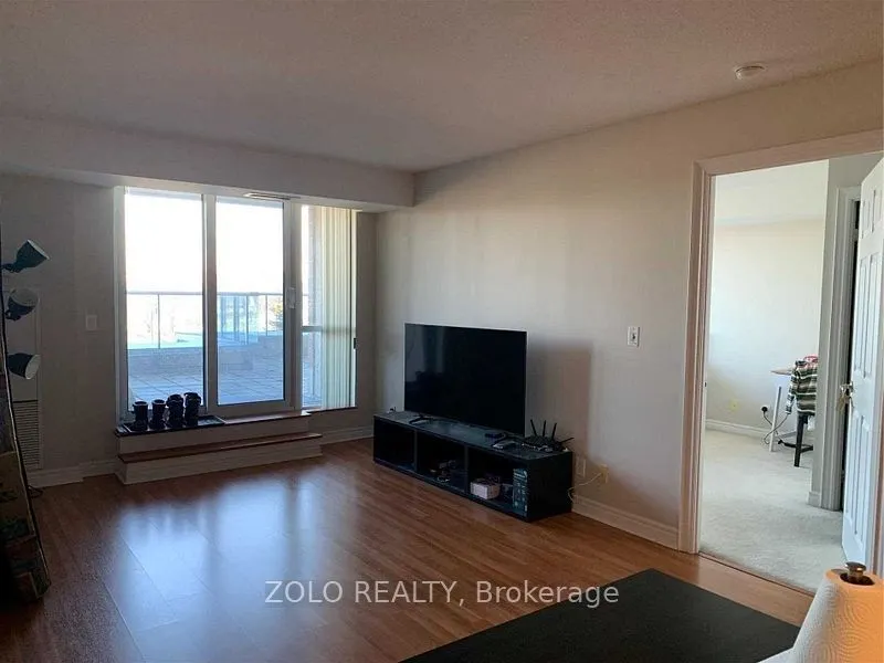 33 Cox Boulevard #318