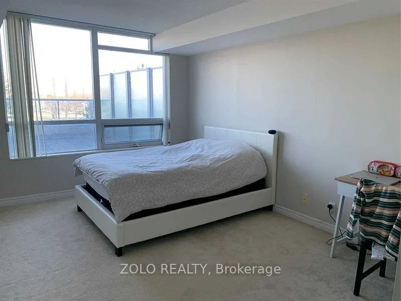 33 Cox Boulevard #318