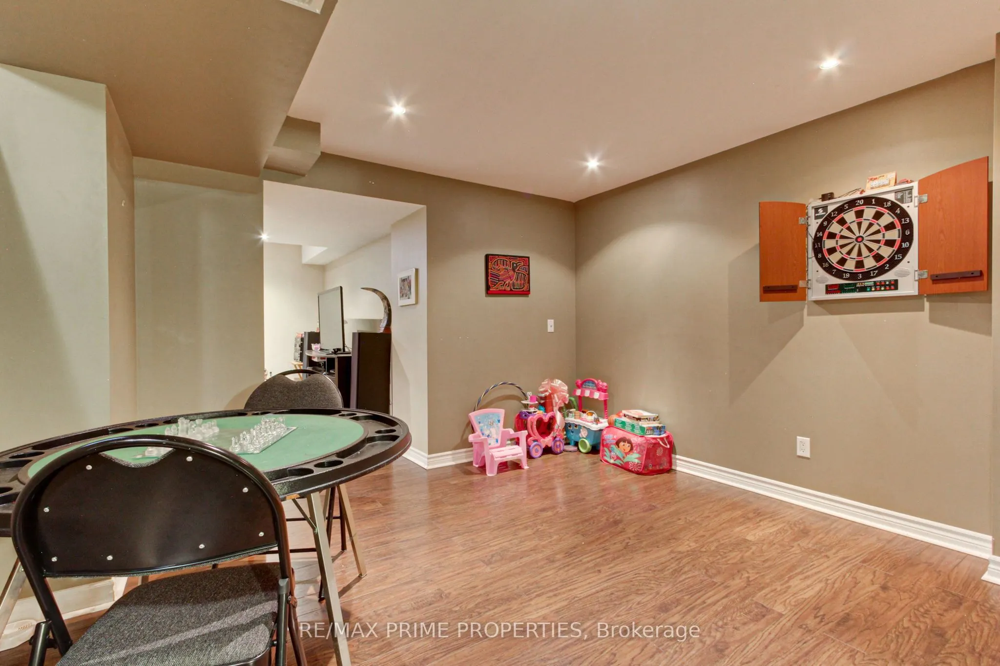 64 Ian Drive