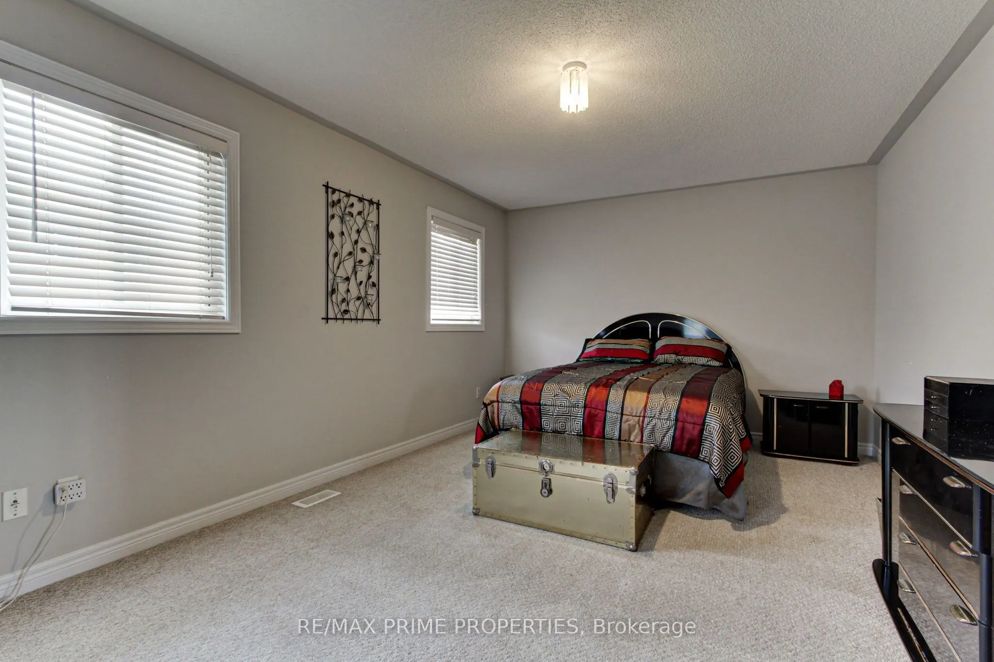 64 Ian Drive